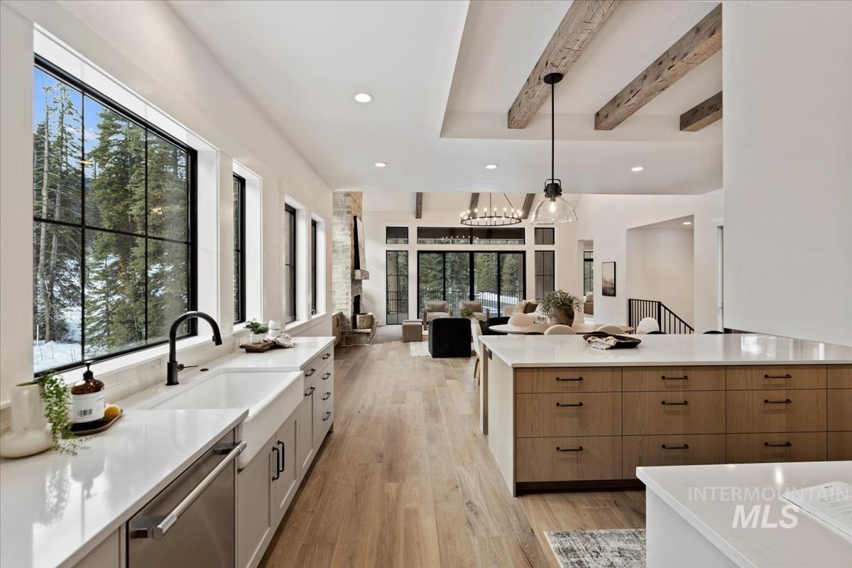 64 Ponderosa Ridge Court, Donnelly, Idaho 83615, 4 Bedrooms, 3.5 Bathrooms, Residential For Sale, Price $2,699,000,MLS 98913855