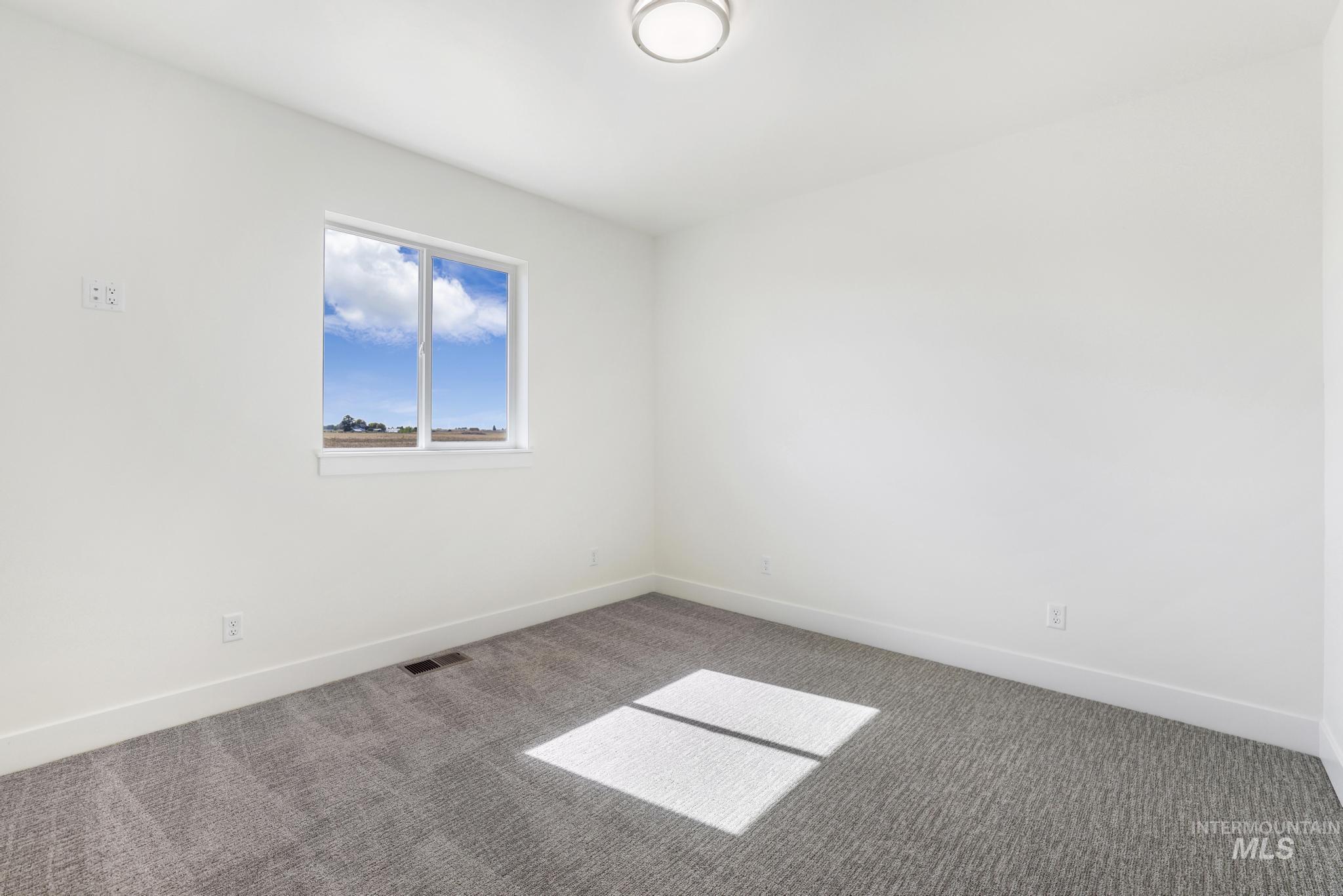 3679 E 3735 N, Kimberly, Idaho 83341, 4 Bedrooms, 2.5 Bathrooms, Residential For Sale, Price $629,900,MLS 98914349