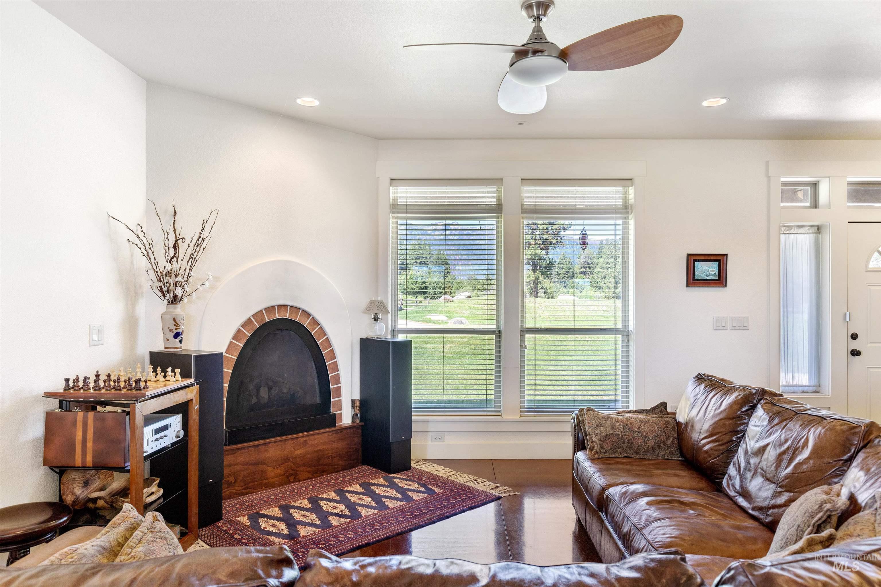 610 Cabarton Rd, Cascade, Idaho 83611, 3 Bedrooms, 3 Bathrooms, Residential For Sale, Price $2,497,000,MLS 98914448