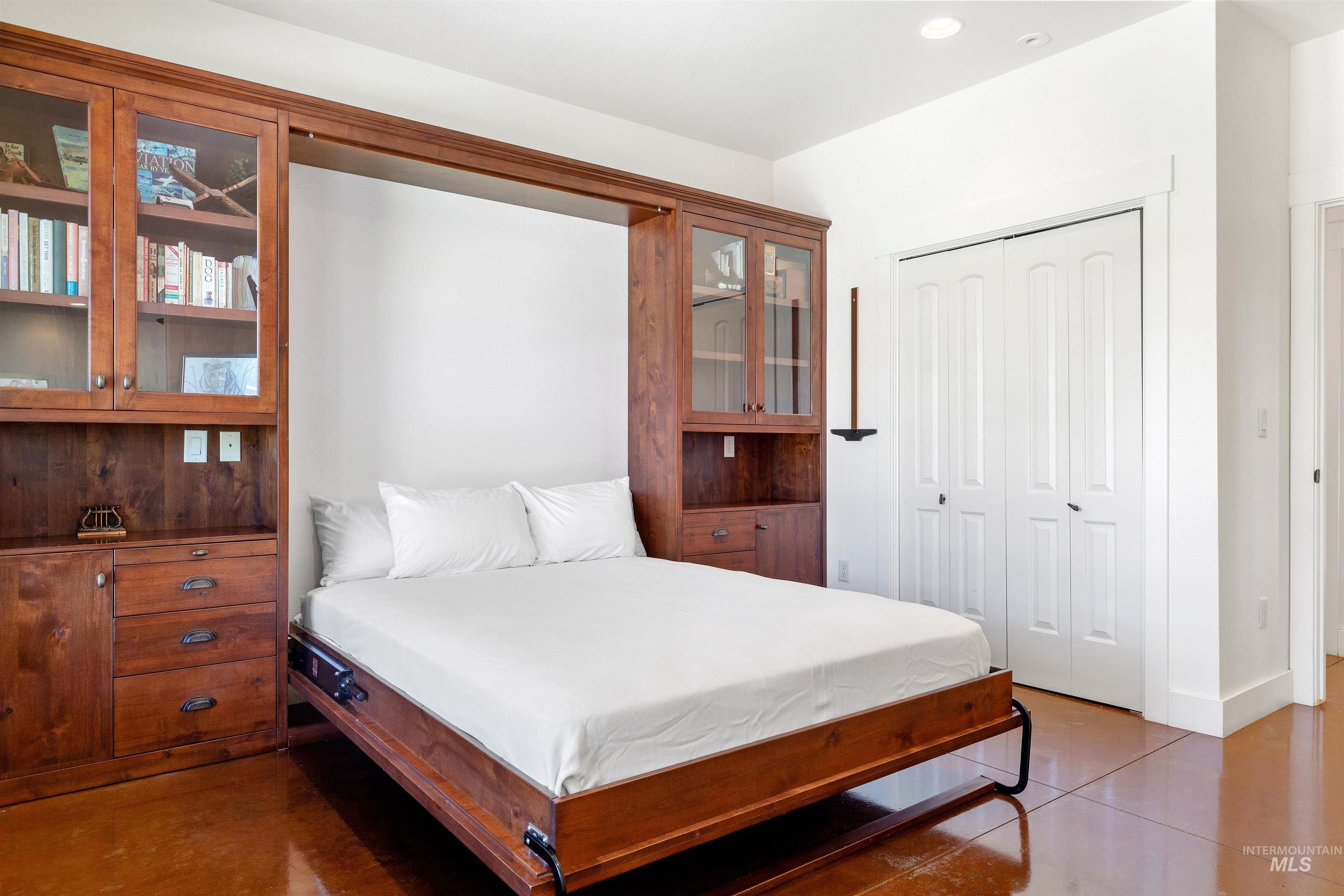 610 Cabarton Rd, Cascade, Idaho 83611, 3 Bedrooms, 3 Bathrooms, Residential For Sale, Price $2,497,000,MLS 98914448