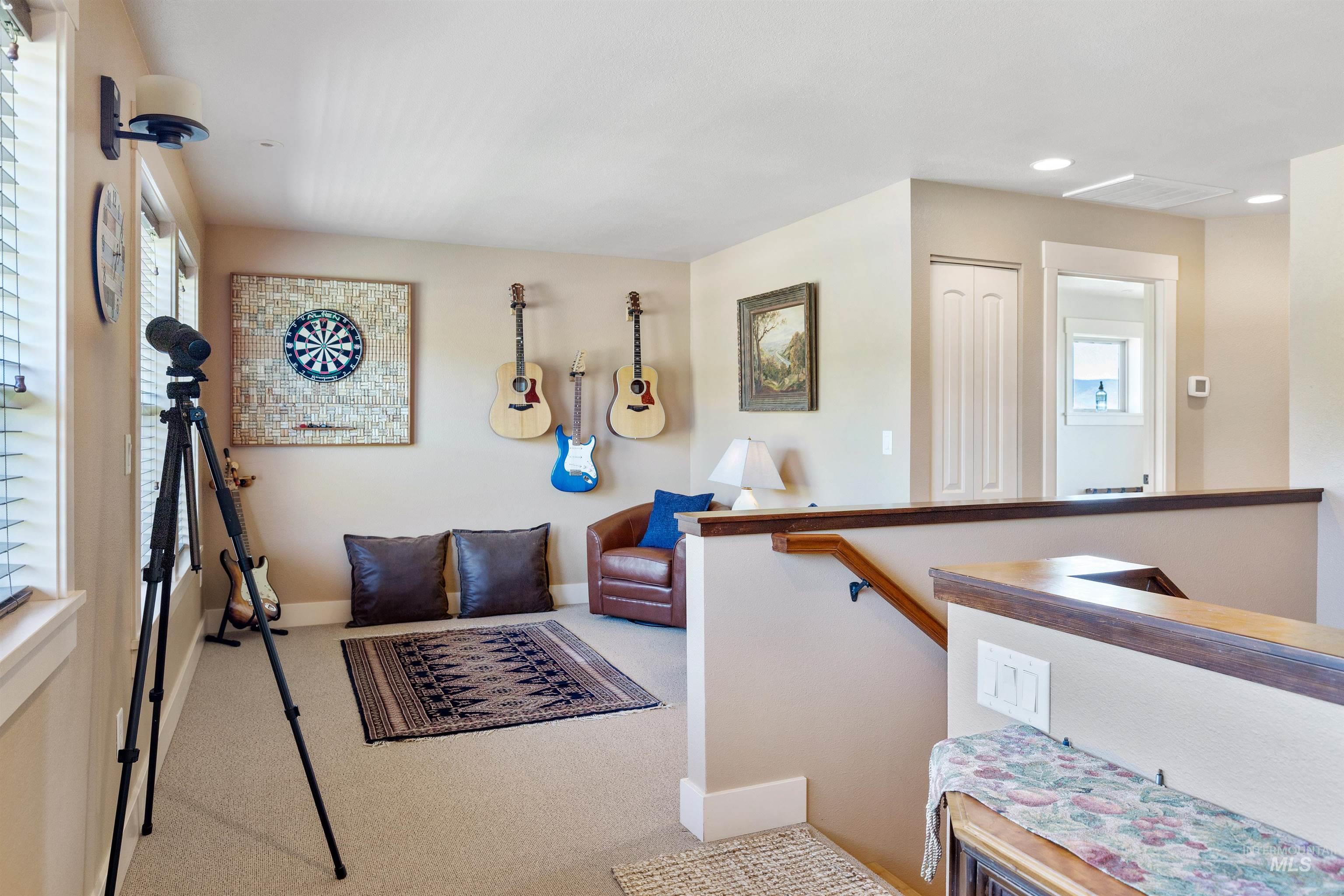 610 Cabarton Rd, Cascade, Idaho 83611, 3 Bedrooms, 3 Bathrooms, Residential For Sale, Price $2,497,000,MLS 98914448