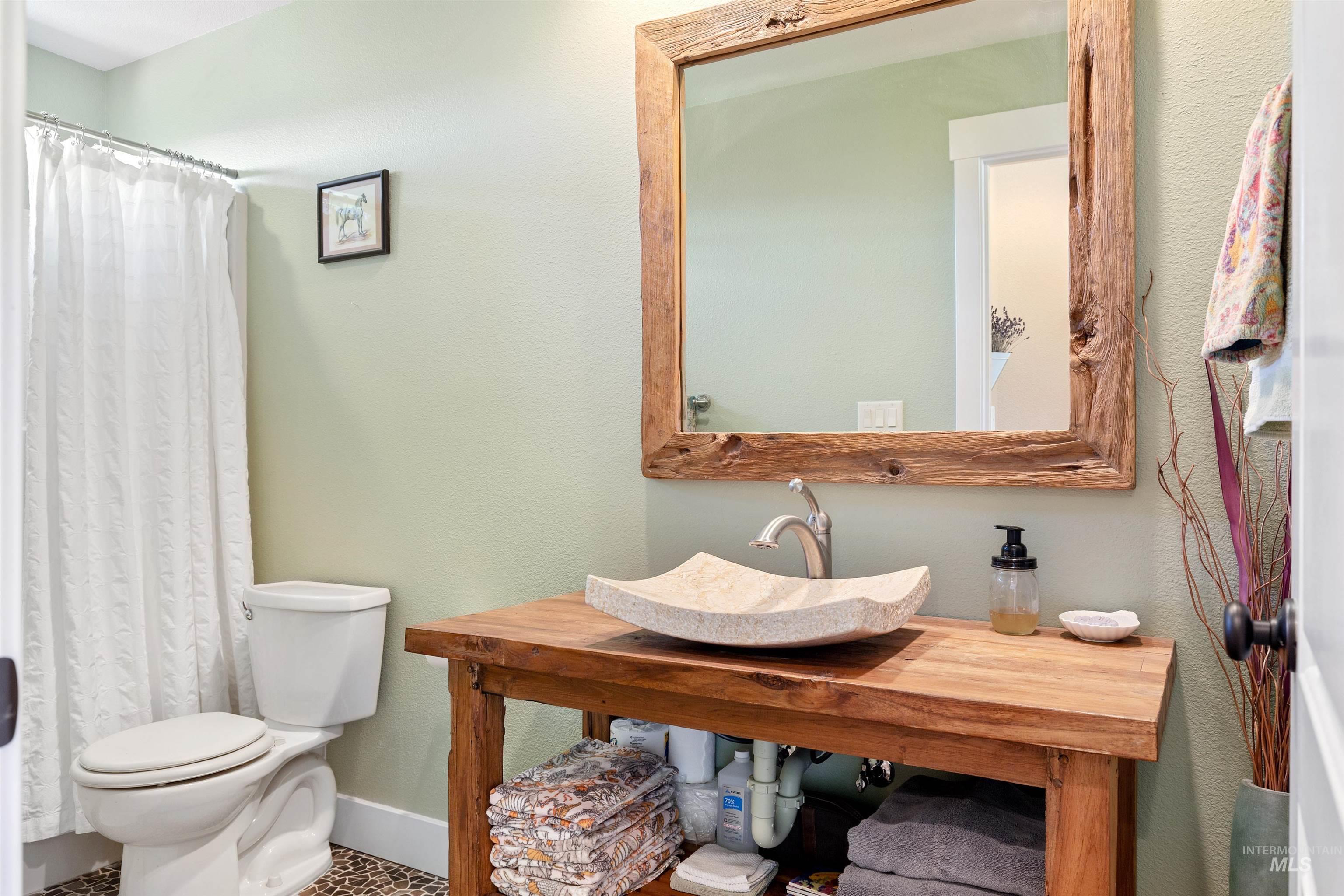 610 Cabarton Rd, Cascade, Idaho 83611, 3 Bedrooms, 3 Bathrooms, Residential For Sale, Price $2,497,000,MLS 98914448