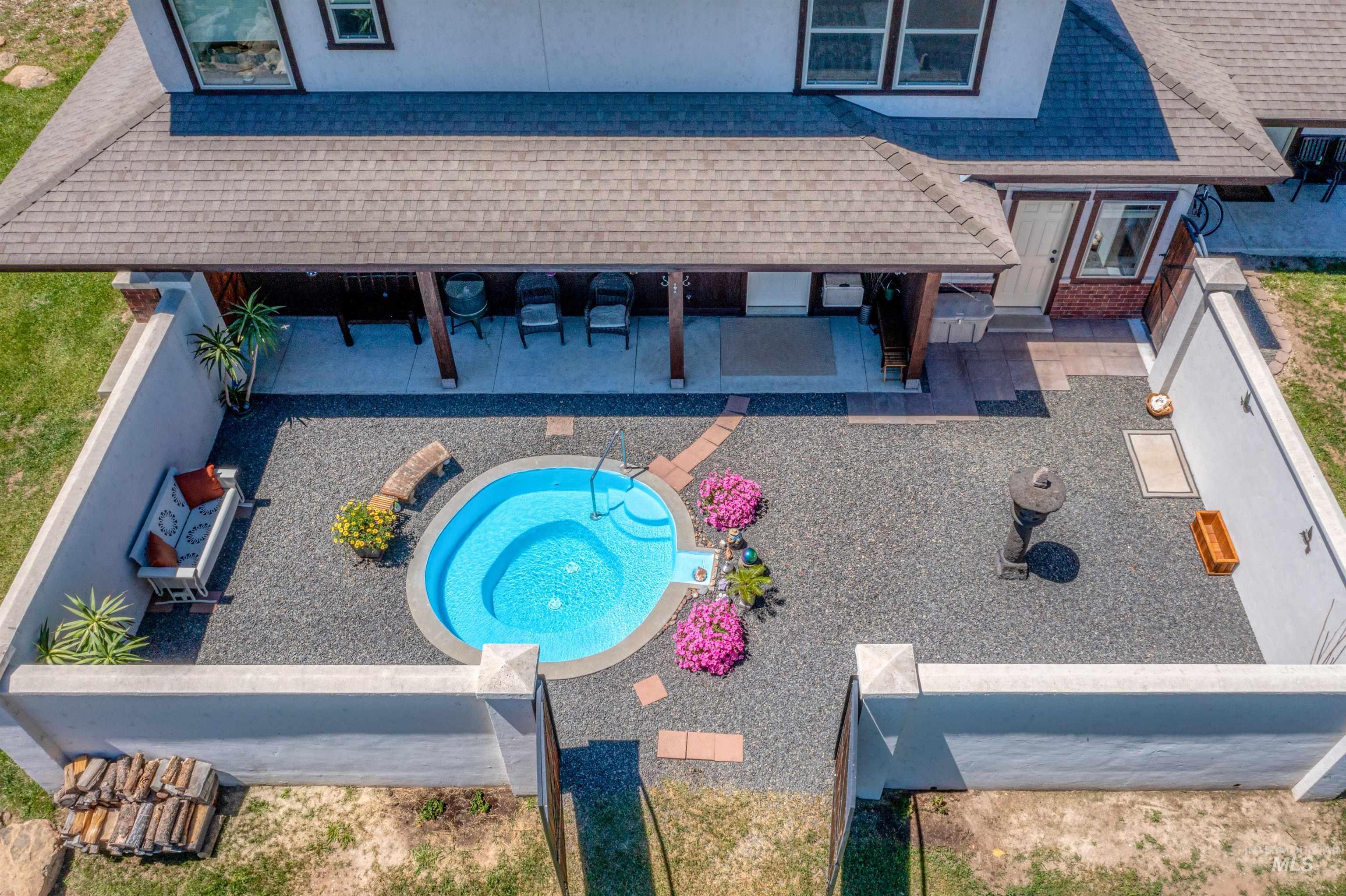 610 Cabarton Rd, Cascade, Idaho 83611, 3 Bedrooms, 3 Bathrooms, Residential For Sale, Price $2,497,000,MLS 98914448