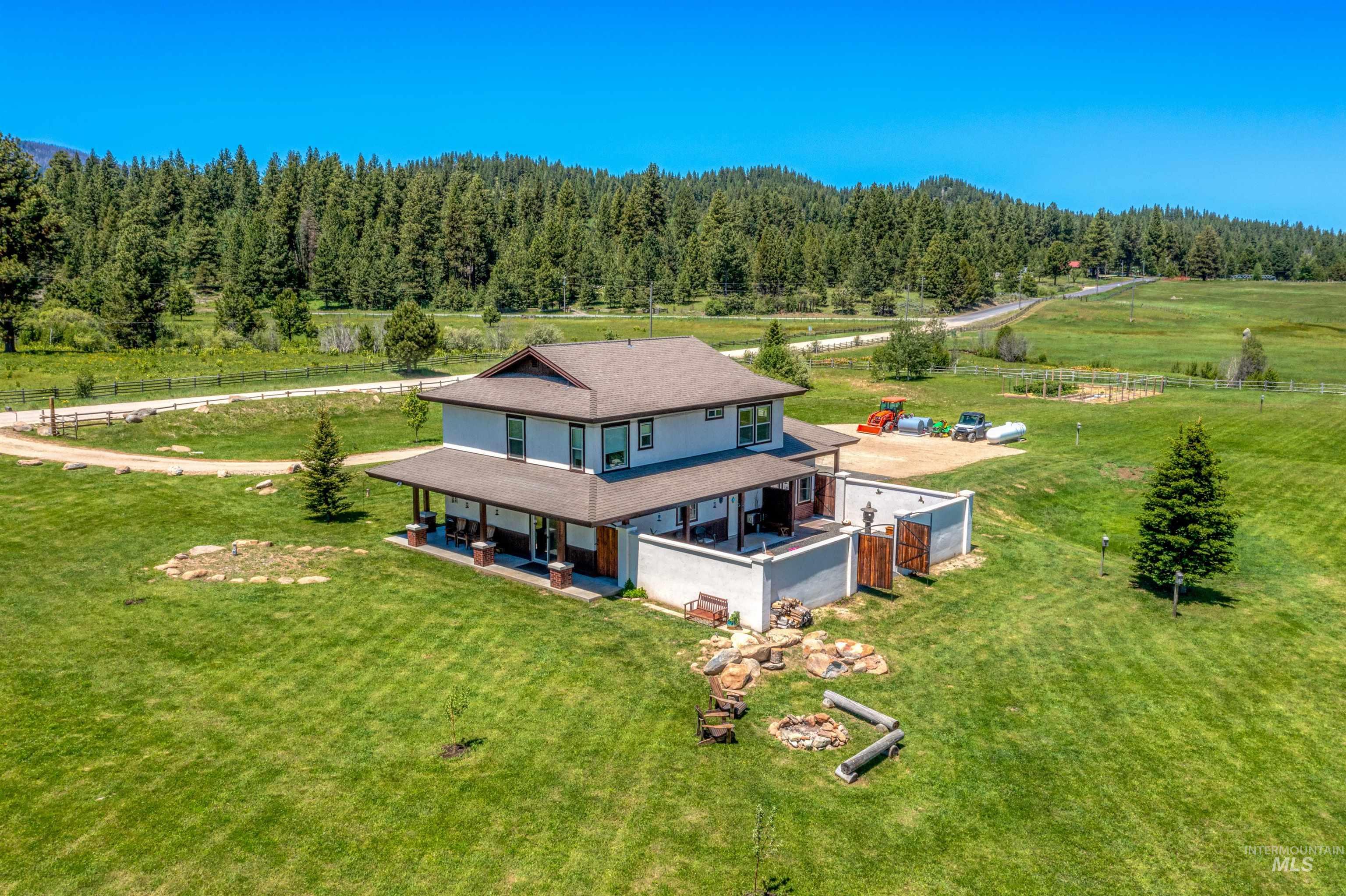 610 Cabarton Rd, Cascade, Idaho 83611, 3 Bedrooms, 3 Bathrooms, Residential For Sale, Price $2,497,000,MLS 98914448