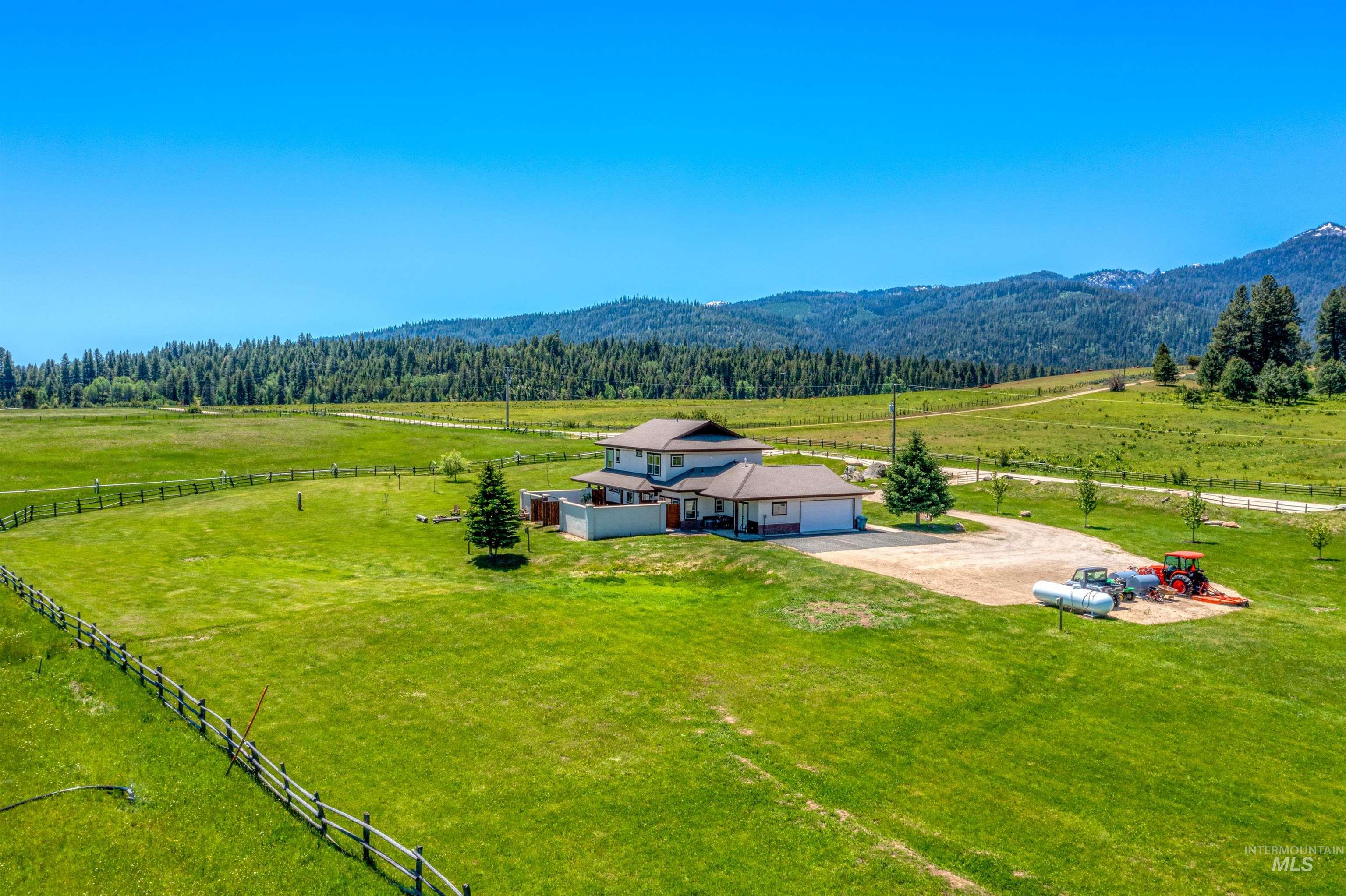 610 Cabarton Rd, Cascade, Idaho 83611, 3 Bedrooms, 3 Bathrooms, Residential For Sale, Price $2,497,000,MLS 98914448