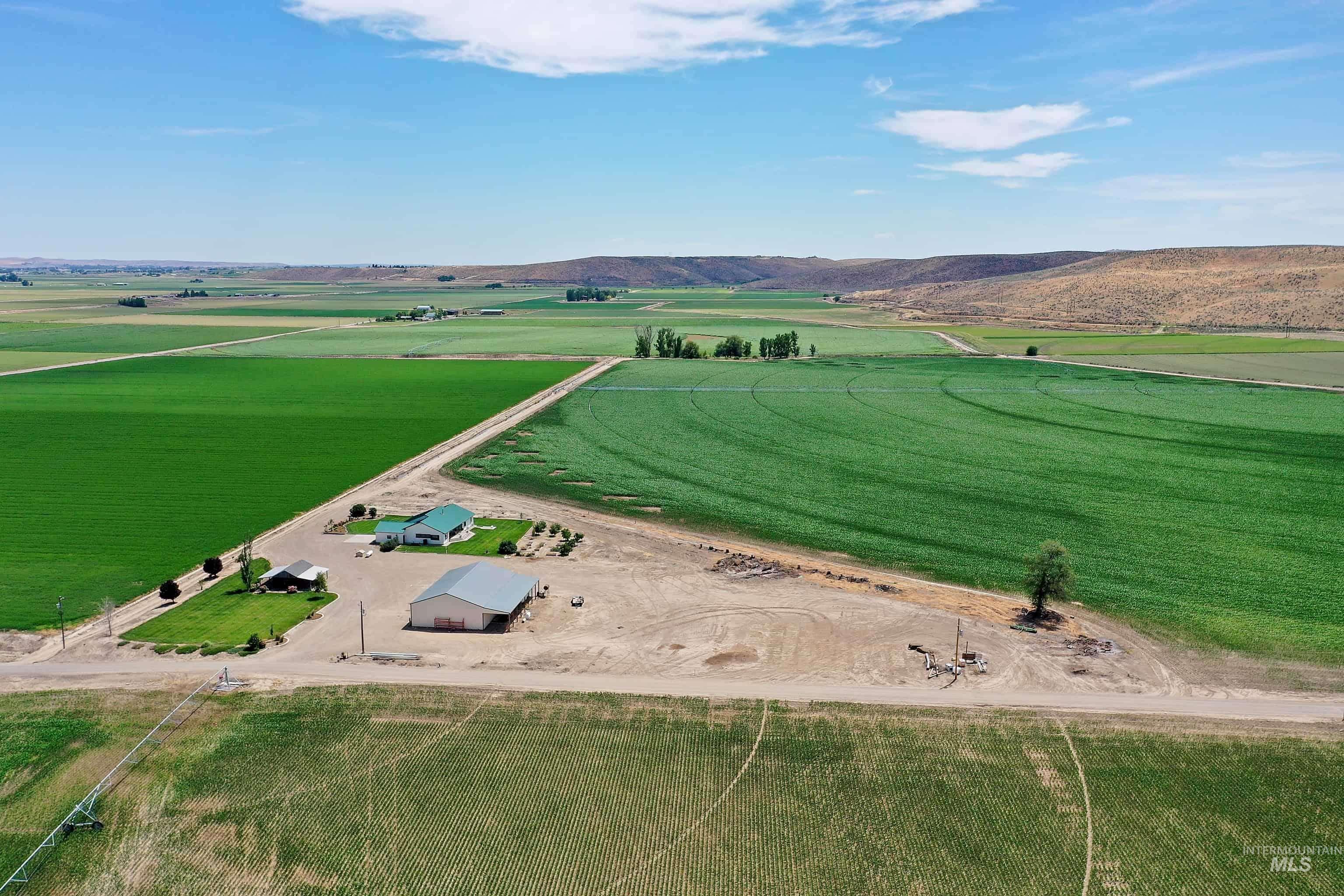 517 Oleander Rd, Ontario, Oregon 97914, 5 Bedrooms, 3.5 Bathrooms, Residential For Sale, Price $999,950, 98914903