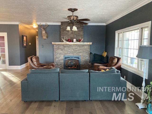 517 Oleander Rd, Ontario, Oregon 97914, 5 Bedrooms, 3.5 Bathrooms, Residential For Sale, Price $999,950, 98914903