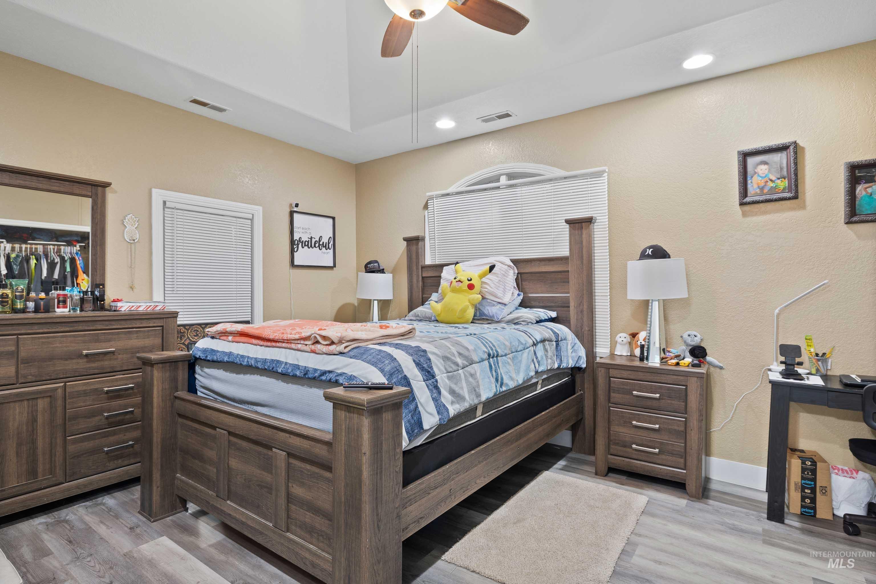 726 Wyoming St, Gooding, Idaho 83330, 3 Bedrooms, 3 Bathrooms, Residential For Sale, Price $264,900,MLS 98915131