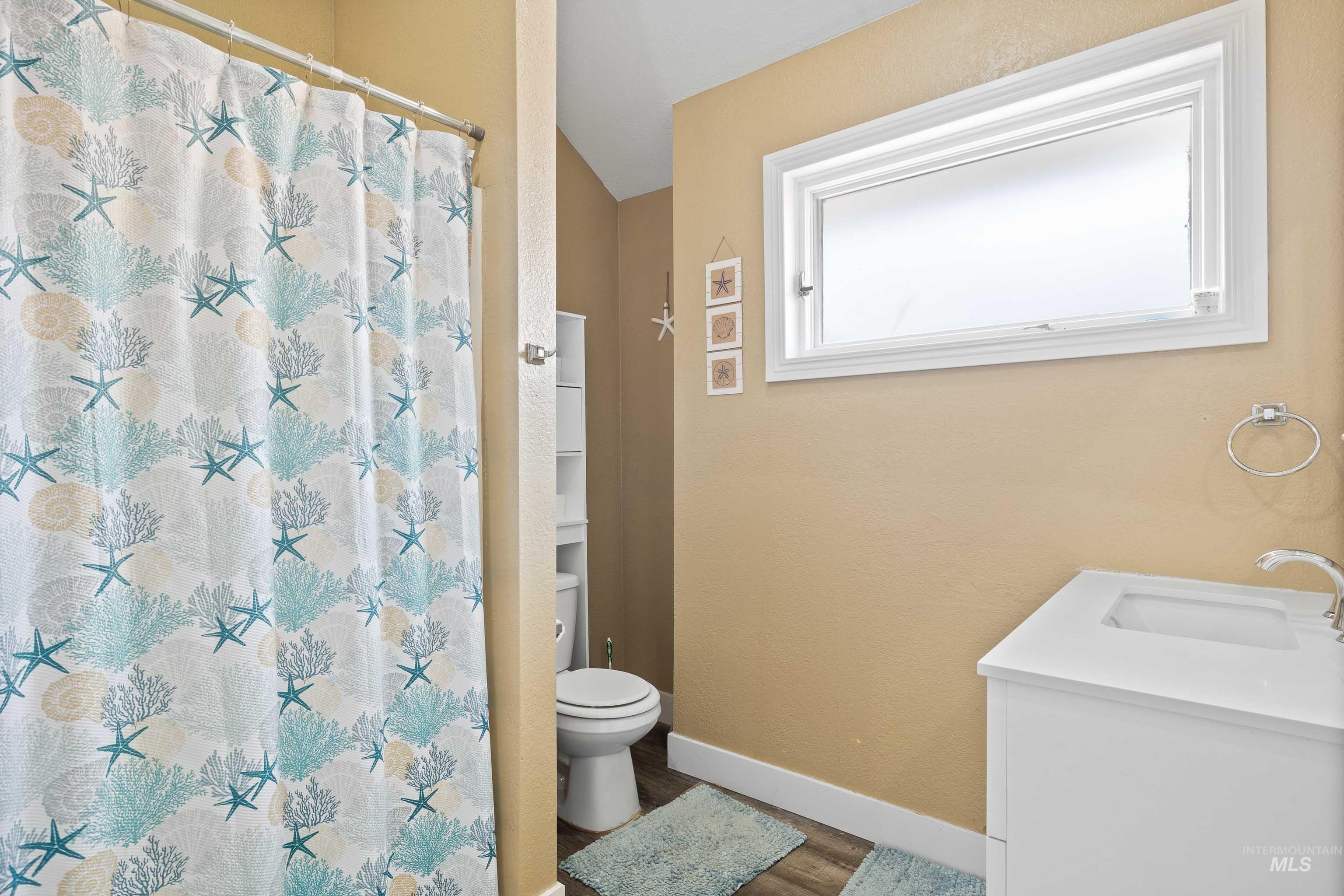 726 Wyoming St, Gooding, Idaho 83330, 3 Bedrooms, 3 Bathrooms, Residential For Sale, Price $264,900,MLS 98915131