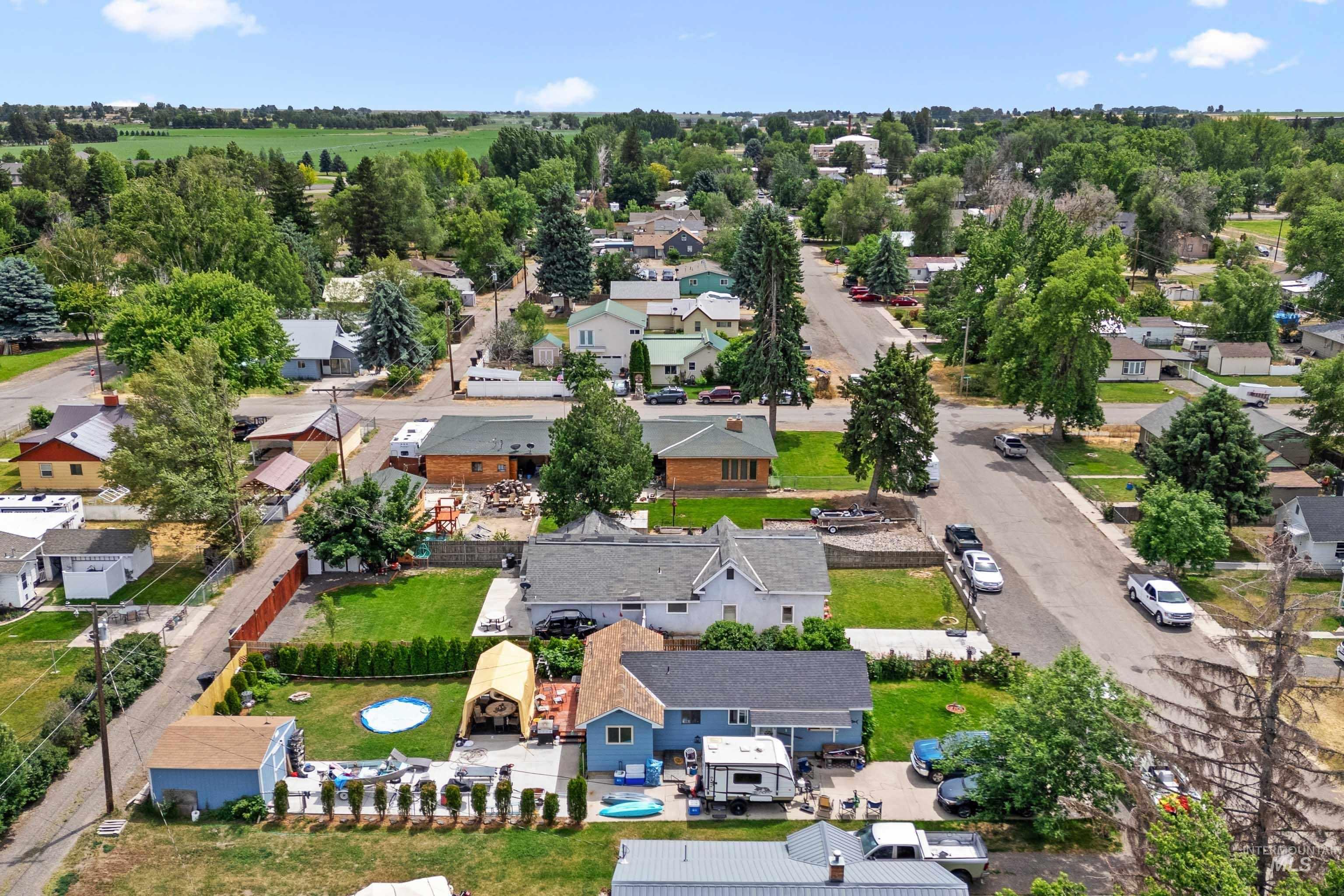 726 Wyoming St, Gooding, Idaho 83330, 3 Bedrooms, 3 Bathrooms, Residential For Sale, Price $264,900,MLS 98915131