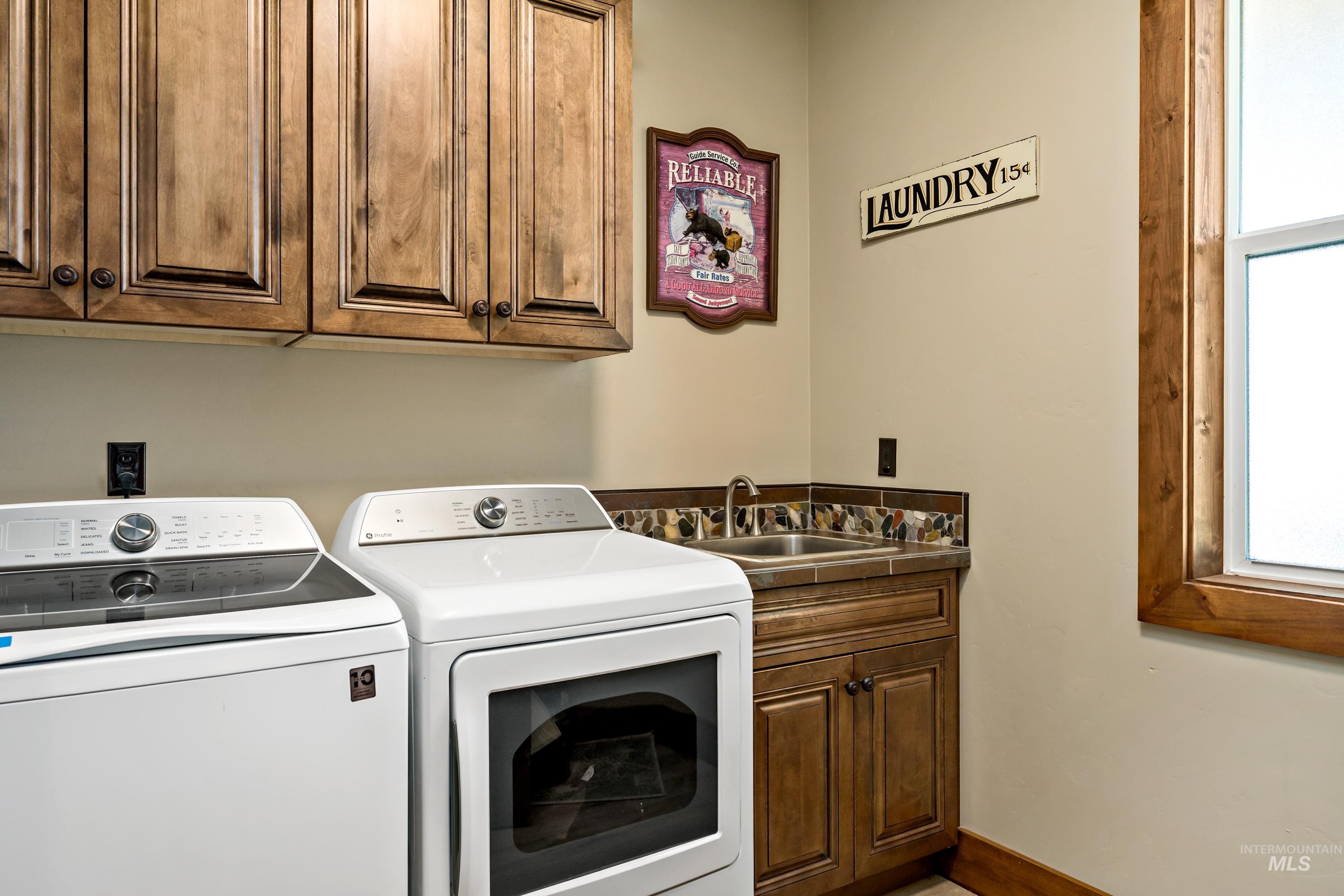 1964 River Road, Homedale, Idaho 83628, 5 Bedrooms, 4 Bathrooms, Residential For Sale, Price $1,995,000,MLS 98915675