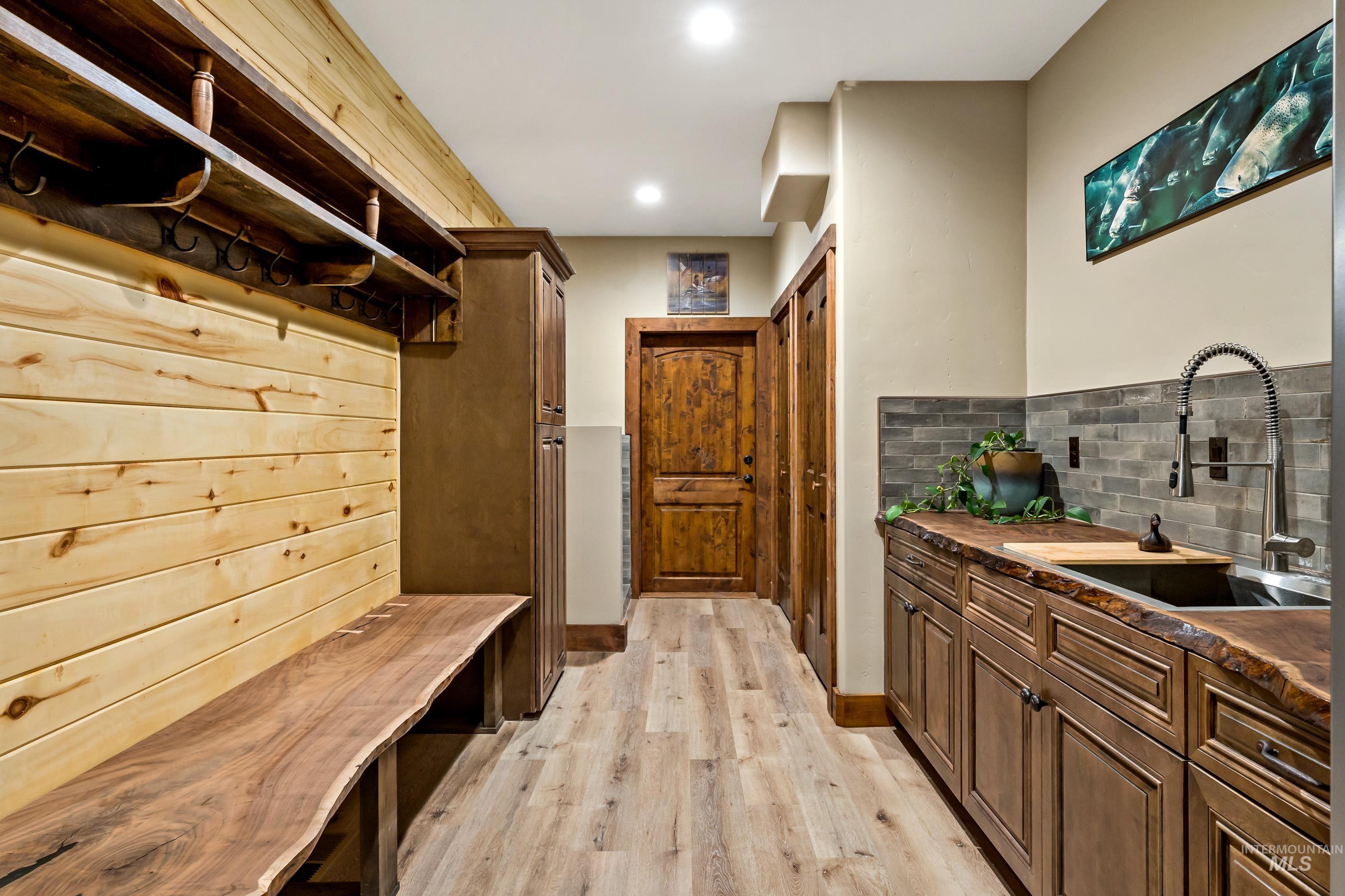 1964 River Road, Homedale, Idaho 83628, 5 Bedrooms, 4 Bathrooms, Residential For Sale, Price $1,995,000,MLS 98915675