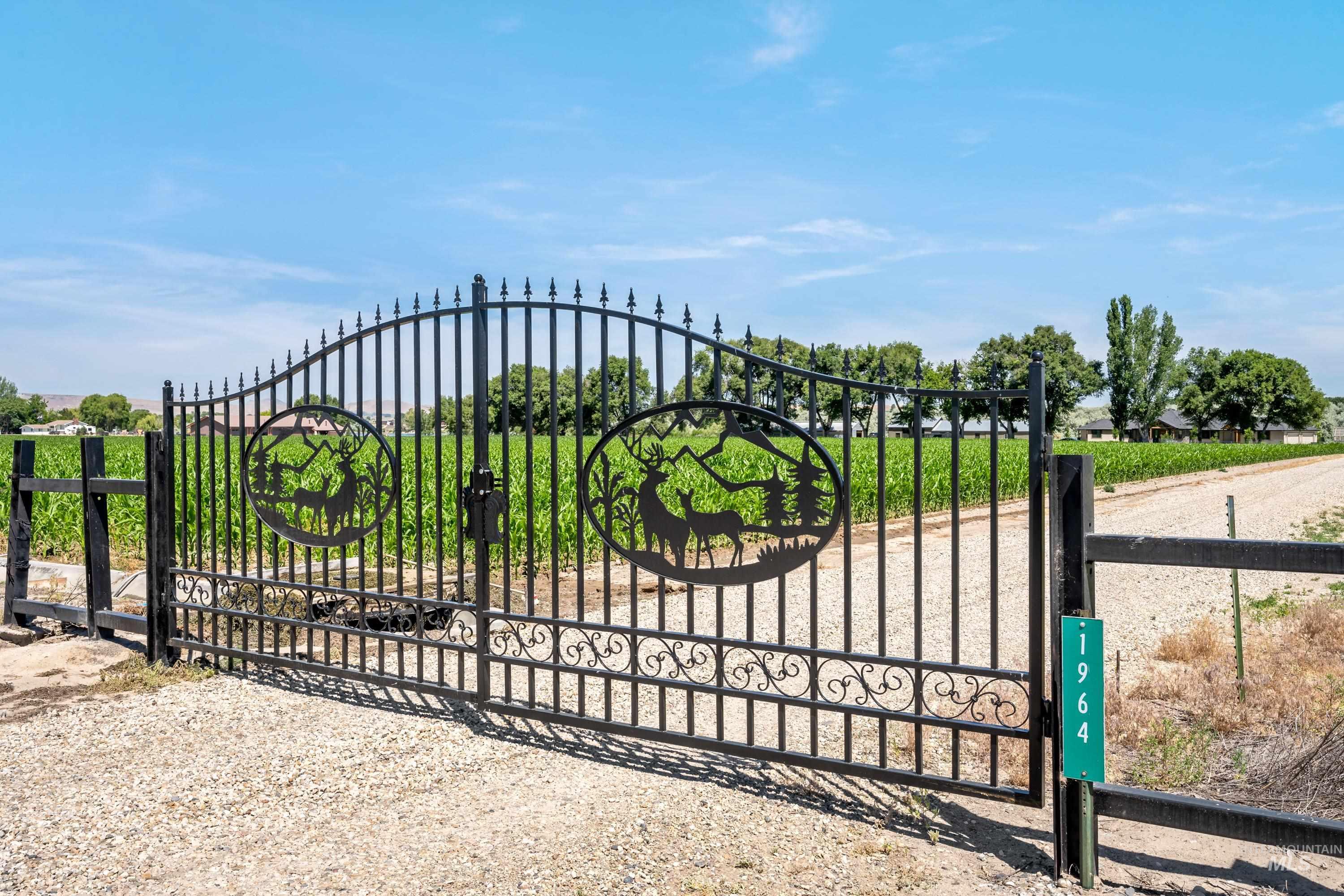 1964 River Road, Homedale, Idaho 83628, 5 Bedrooms, 4 Bathrooms, Residential For Sale, Price $1,995,000,MLS 98915675