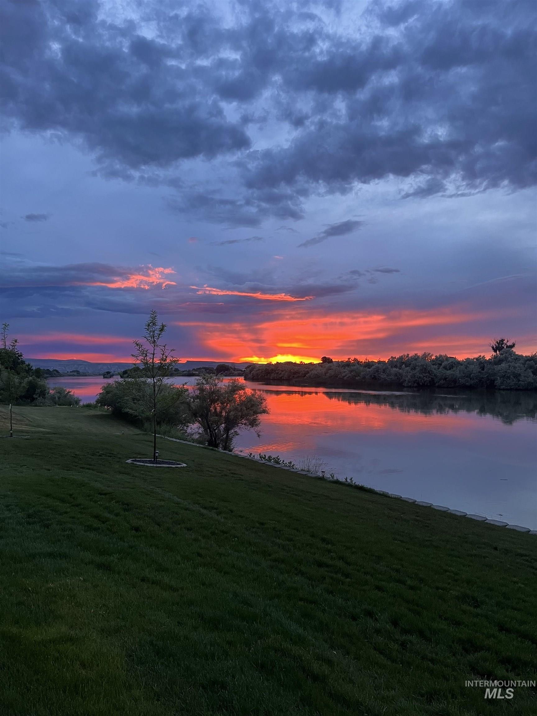 1964 River Road, Homedale, Idaho 83628, 5 Bedrooms, 4 Bathrooms, Residential For Sale, Price $1,995,000,MLS 98915675