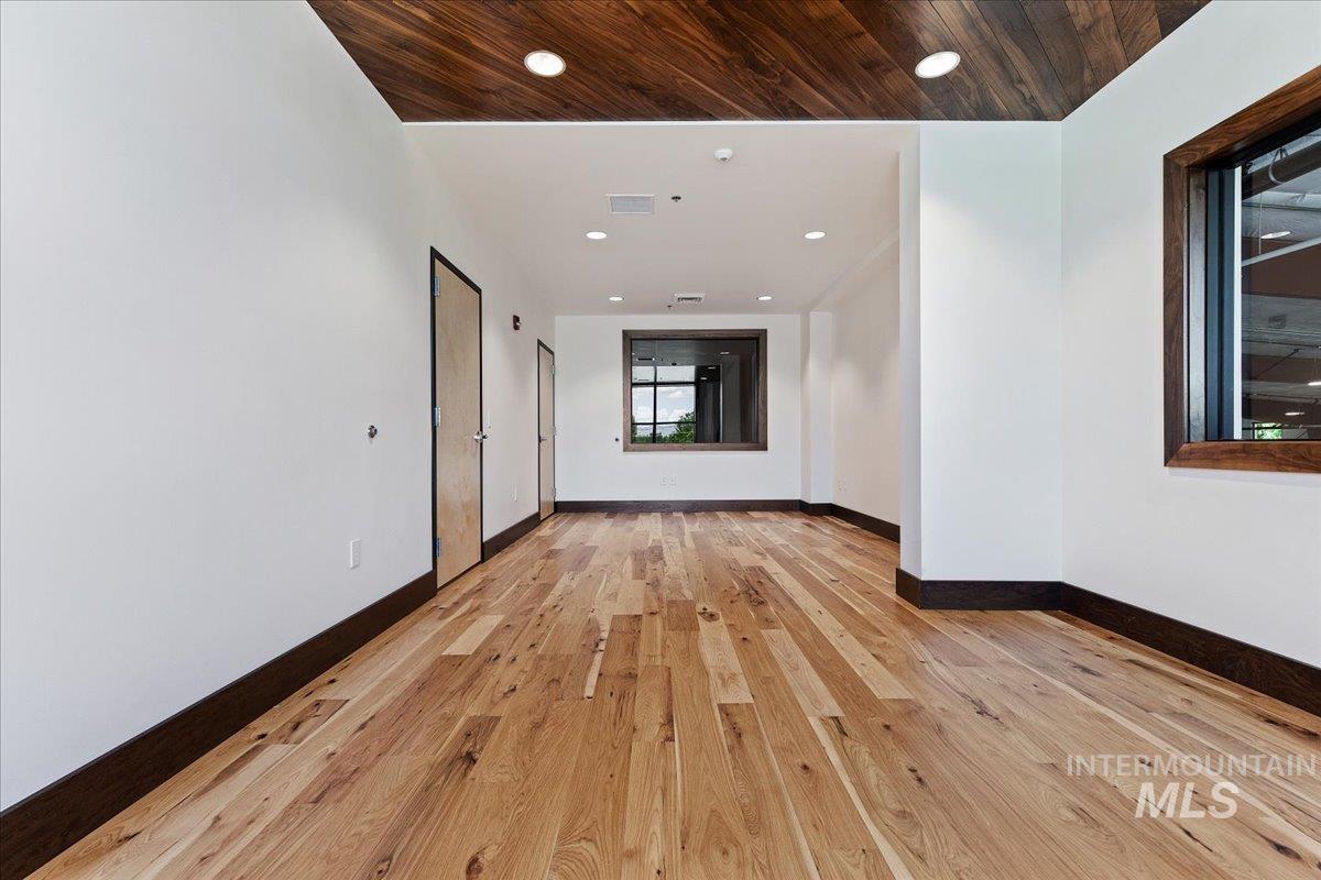 335 S Locust Grove Rd, Meridian, Idaho 83642-6276, 14 Rooms, Business/Commercial For Sale, Price $18,500,000, 98917460