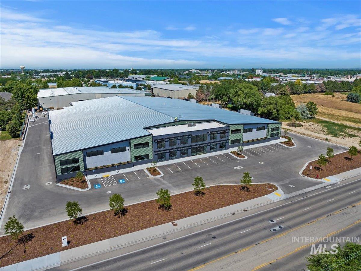 335 S Locust Grove Rd, Meridian, Idaho 83642-6276, 14 Rooms, Business/Commercial For Sale, Price $18,500,000, 98917460