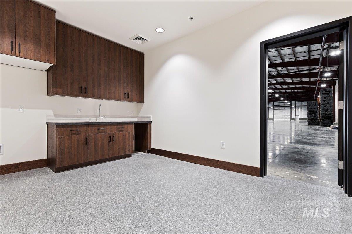 335 S Locust Grove Rd, Meridian, Idaho 83642-6276, 14 Rooms, Business/Commercial For Sale, Price $18,500,000, 98917460