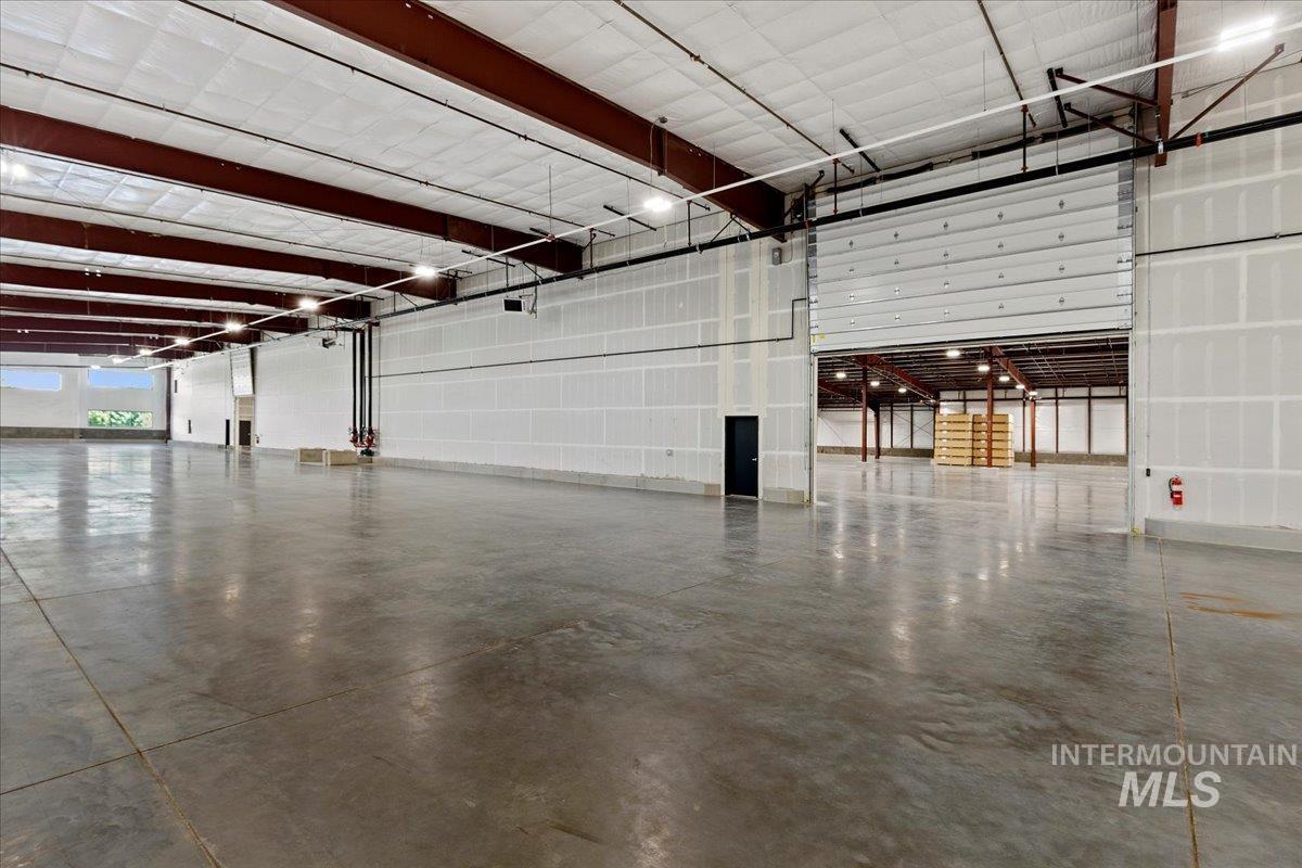 335 S Locust Grove Rd, Meridian, Idaho 83642-6276, 14 Rooms, Business/Commercial For Sale, Price $18,500,000, 98917460