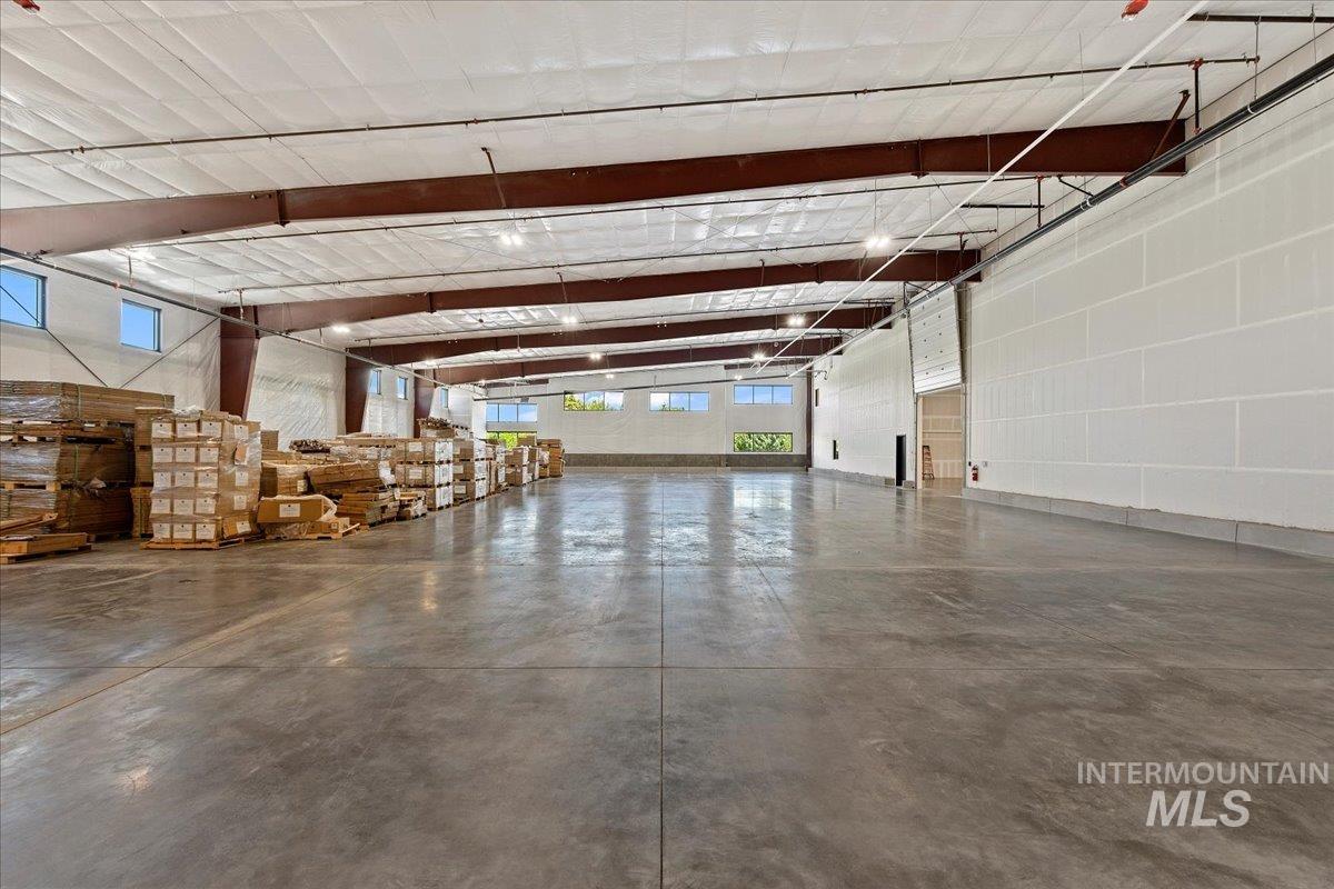 335 S Locust Grove Rd, Meridian, Idaho 83642-6276, 14 Rooms, Business/Commercial For Sale, Price $18,500,000, 98917460