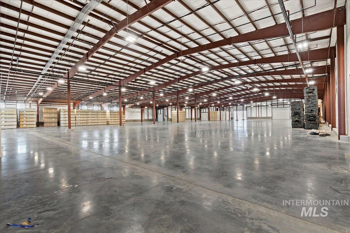 335 S Locust Grove Rd, Meridian, Idaho 83642-6276, 14 Rooms, Business/Commercial For Sale, Price $18,500,000, 98917460