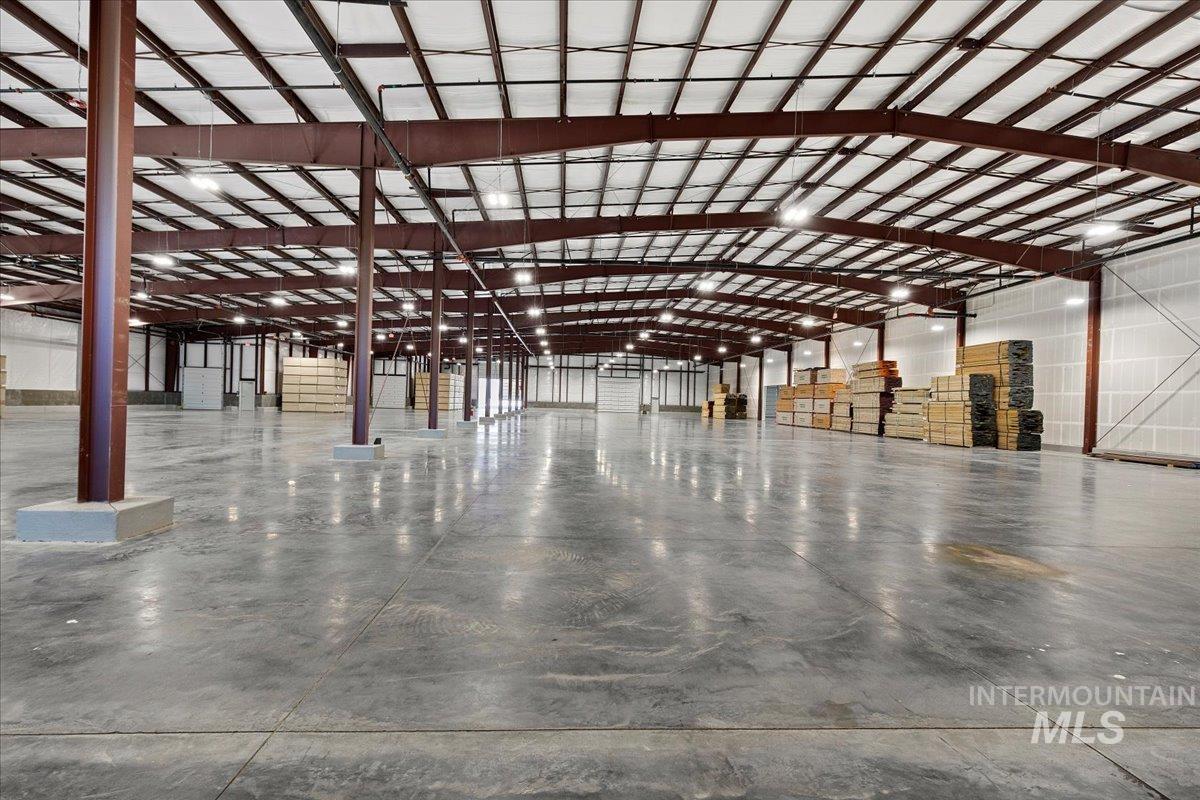 335 S Locust Grove Rd, Meridian, Idaho 83642-6276, 14 Rooms, Business/Commercial For Sale, Price $18,500,000, 98917460