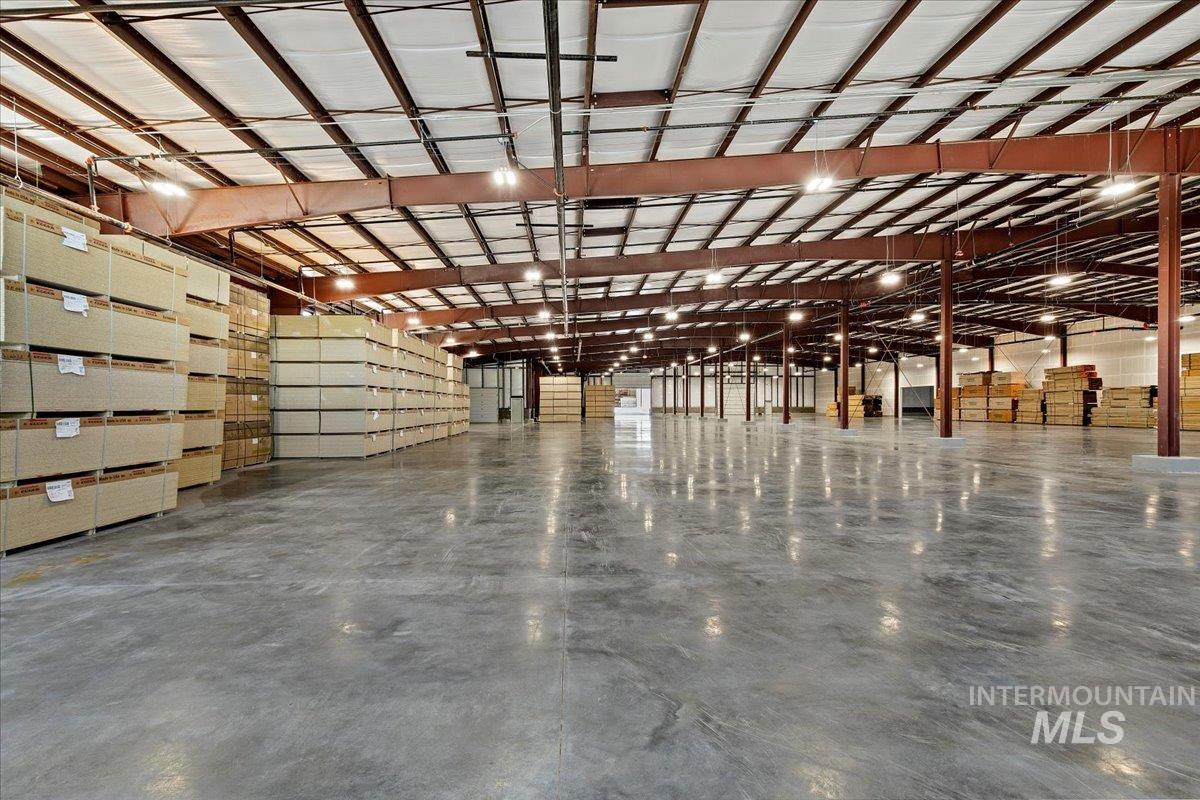 335 S Locust Grove Rd, Meridian, Idaho 83642-6276, 14 Rooms, Business/Commercial For Sale, Price $18,500,000, 98917460