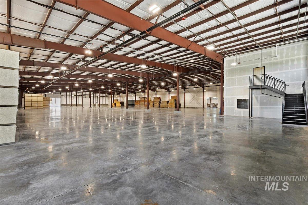 335 S Locust Grove Rd, Meridian, Idaho 83642-6276, 14 Rooms, Business/Commercial For Sale, Price $18,500,000, 98917460