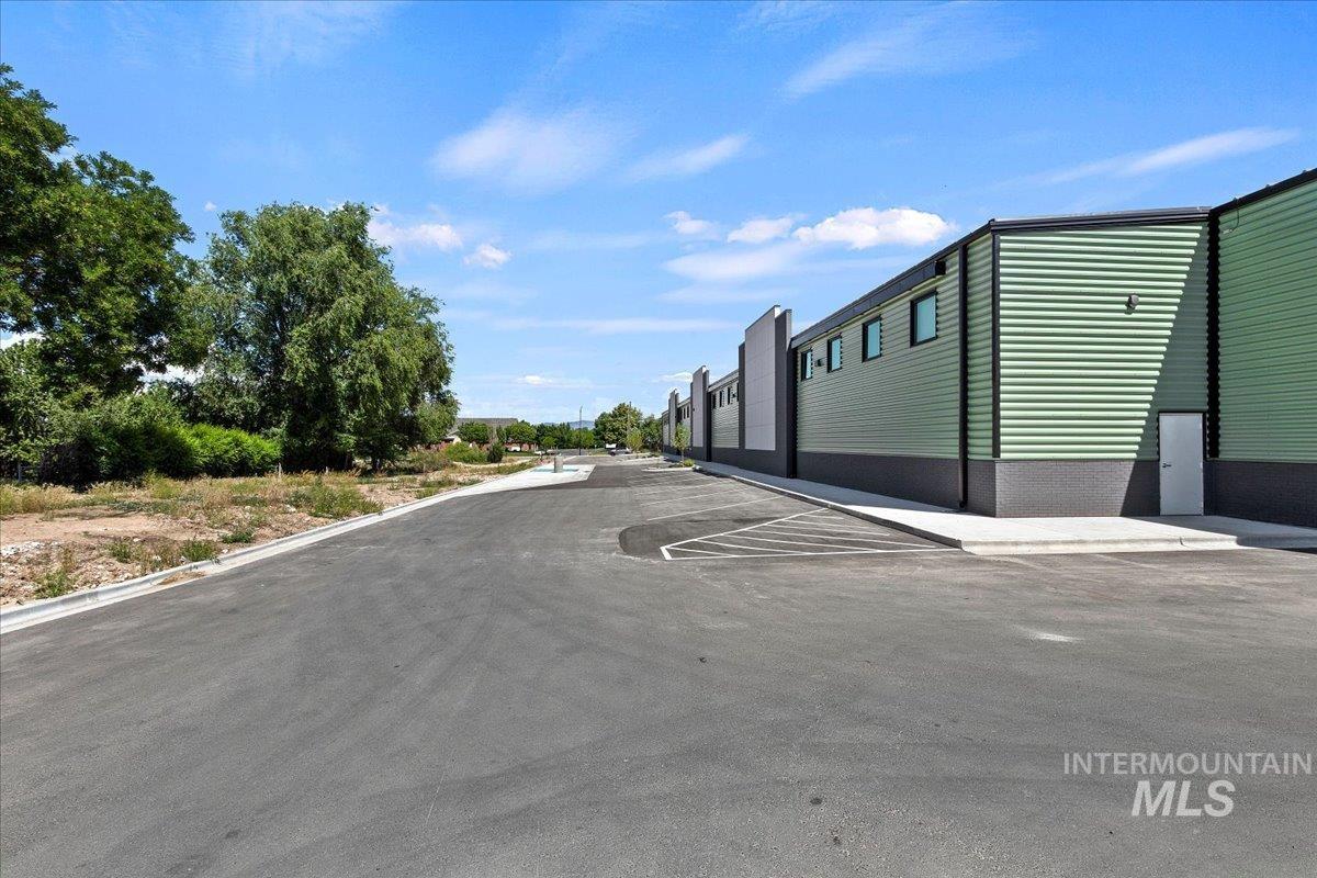 335 S Locust Grove Rd, Meridian, Idaho 83642-6276, 14 Rooms, Business/Commercial For Sale, Price $18,500,000, 98917460