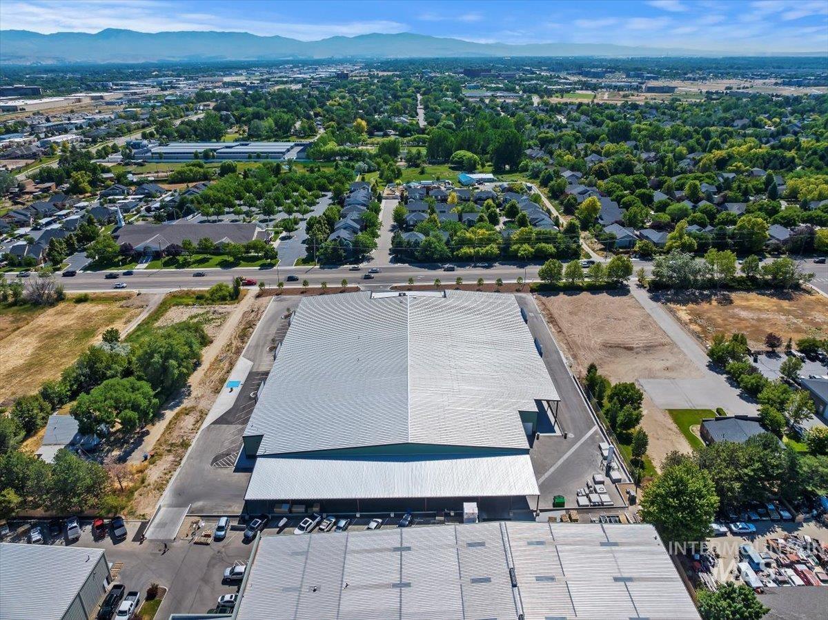 335 S Locust Grove Rd, Meridian, Idaho 83642-6276, 14 Rooms, Business/Commercial For Sale, Price $18,500,000, 98917460