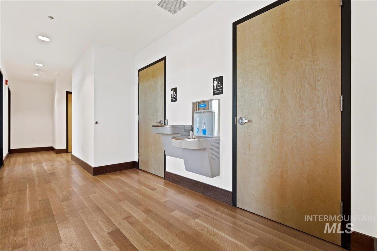 335 S Locust Grove Rd, Meridian, Idaho 83642-6276, 14 Rooms, Business/Commercial For Sale, Price $18,500,000, 98917460