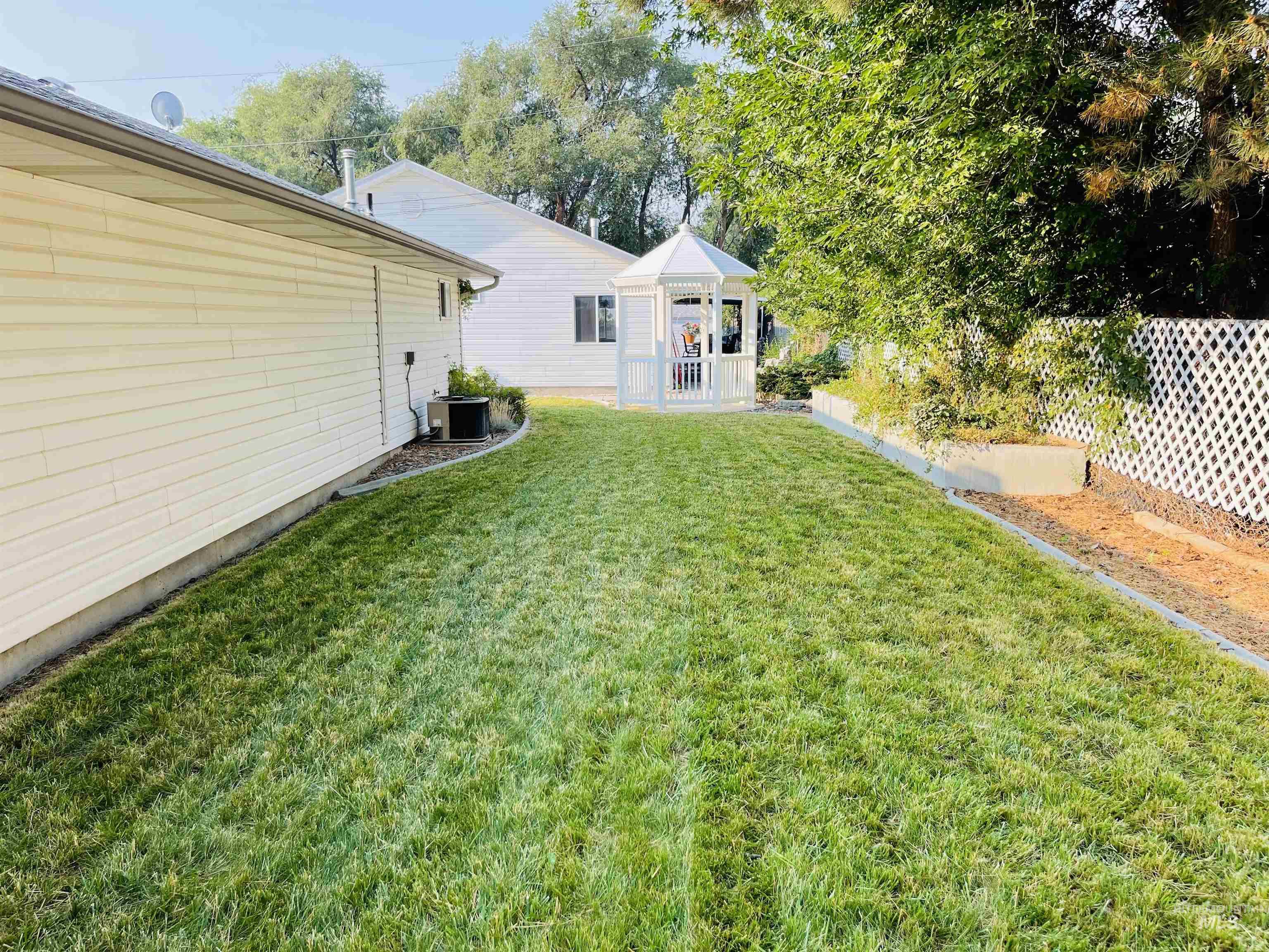 1293 Alameda Dr., Ontario, Oregon 97914, 3 Bedrooms, 2 Bathrooms, Residential For Sale, Price $449,000,MLS 98917470