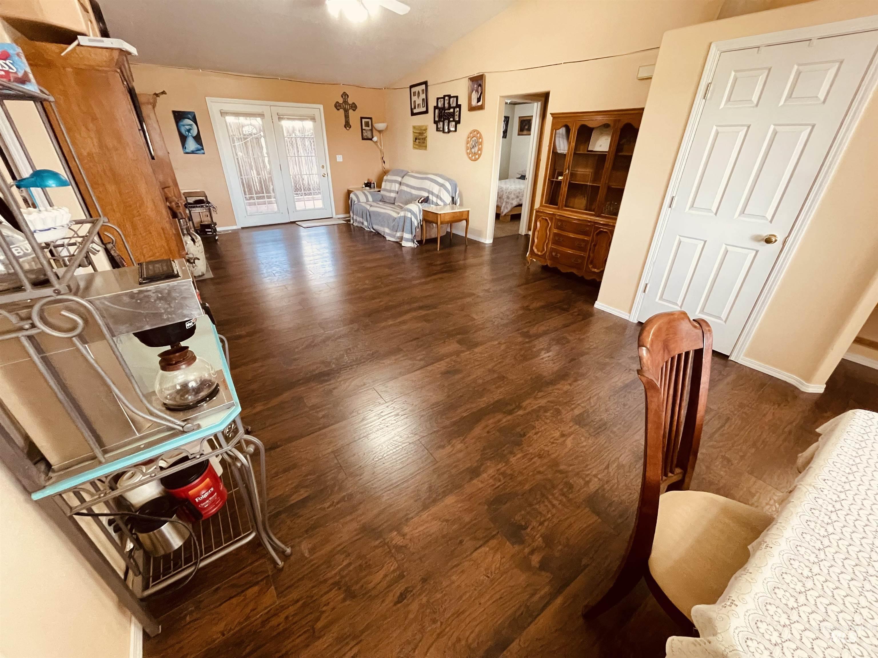 1293 Alameda Dr., Ontario, Oregon 97914, 3 Bedrooms, 2 Bathrooms, Residential For Sale, Price $449,000,MLS 98917470