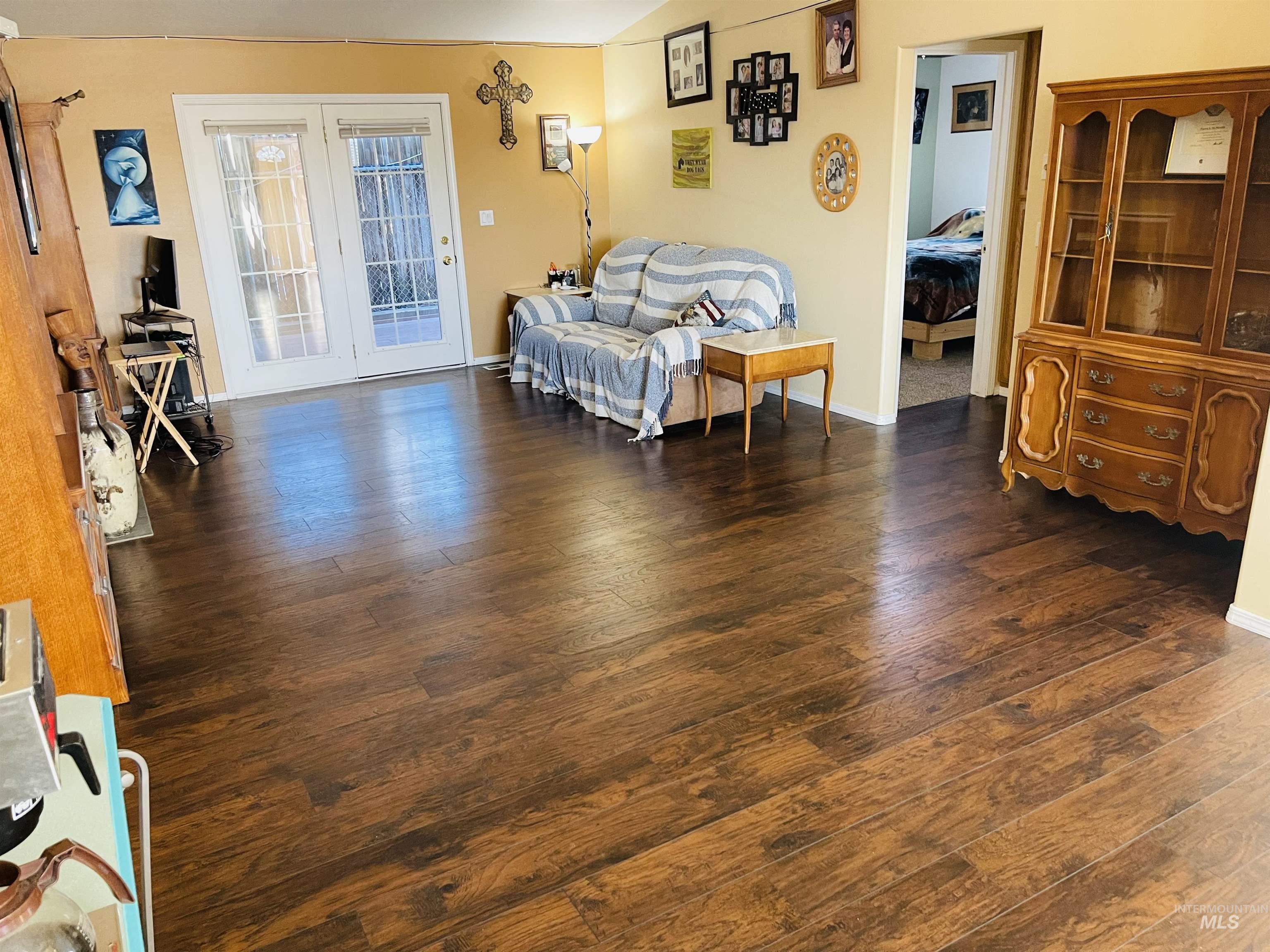 1293 Alameda Dr., Ontario, Oregon 97914, 3 Bedrooms, 2 Bathrooms, Residential For Sale, Price $449,000,MLS 98917470