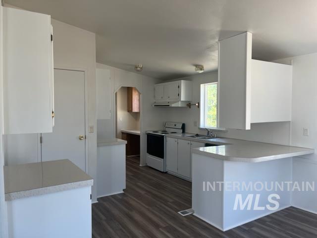 8213 Blue Ridge Lane, Boise, Idaho 83716, 2 Bedrooms, 2 Bathrooms, Residential For Sale, Price $100,000,MLS 98918263