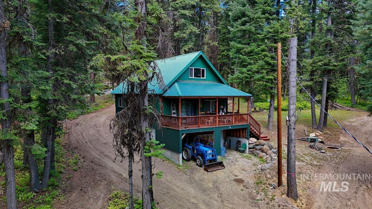4 Ogburn Lane, Cascade, Idaho 83611, 1 Bedroom, 1 Bathroom, Residential For Sale, Price $419,000,MLS 98918445