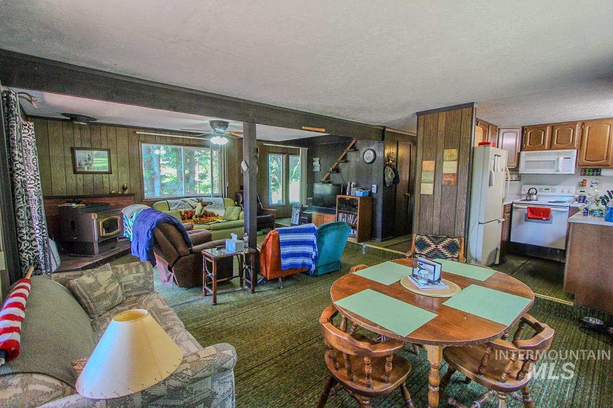 4 Ogburn Lane, Cascade, Idaho 83611, 1 Bedroom, 1 Bathroom, Residential For Sale, Price $419,000,MLS 98918445