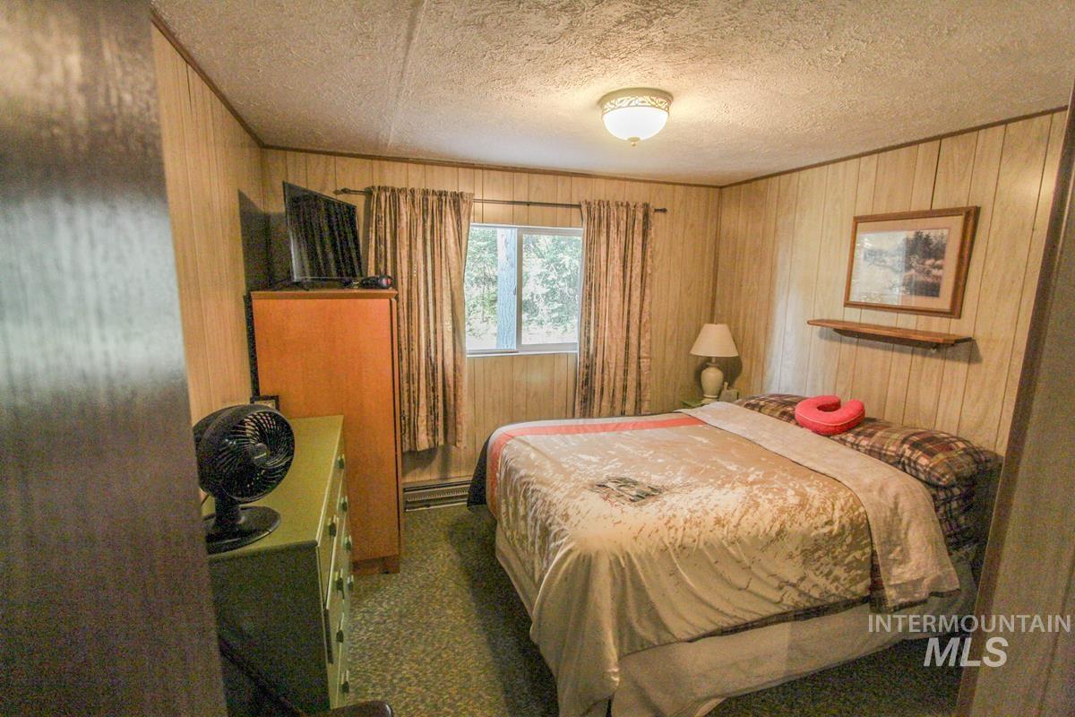 4 Ogburn Lane, Cascade, Idaho 83611, 1 Bedroom, 1 Bathroom, Residential For Sale, Price $419,000,MLS 98918445