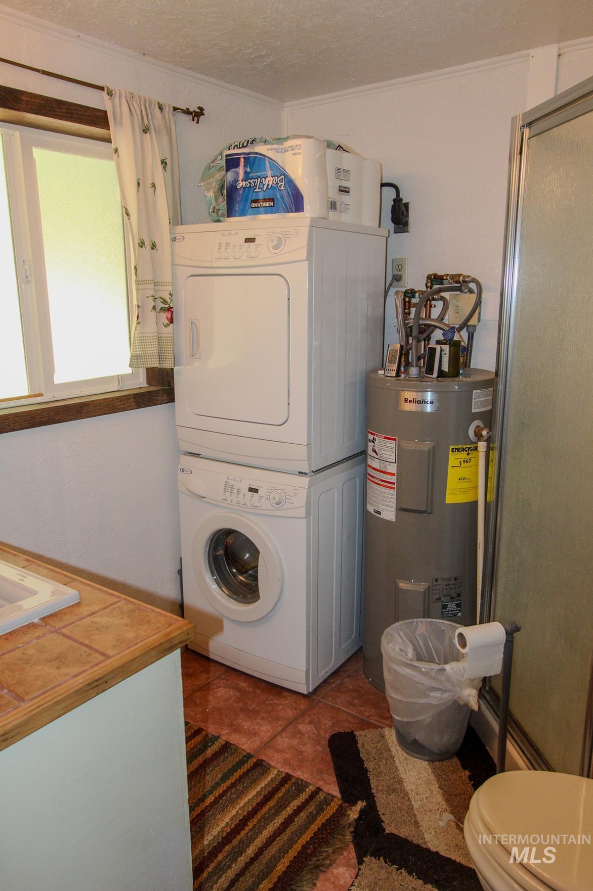 4 Ogburn Lane, Cascade, Idaho 83611, 1 Bedroom, 1 Bathroom, Residential For Sale, Price $419,000,MLS 98918445