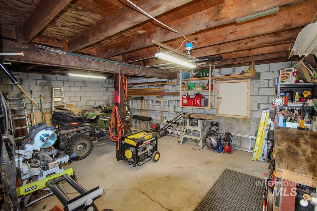 4 Ogburn Lane, Cascade, Idaho 83611, 1 Bedroom, 1 Bathroom, Residential For Sale, Price $419,000,MLS 98918445