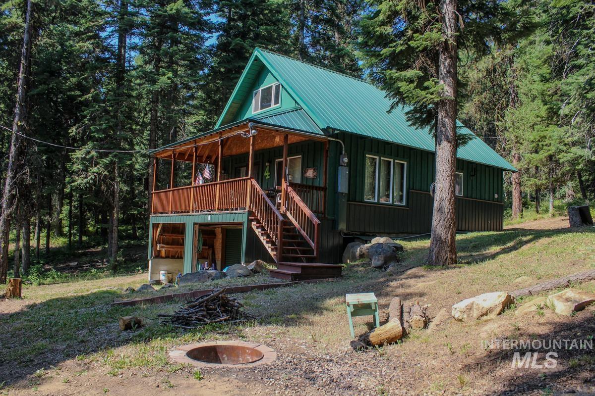 4 Ogburn Lane, Cascade, Idaho 83611, 1 Bedroom, 1 Bathroom, Residential For Sale, Price $419,000,MLS 98918445