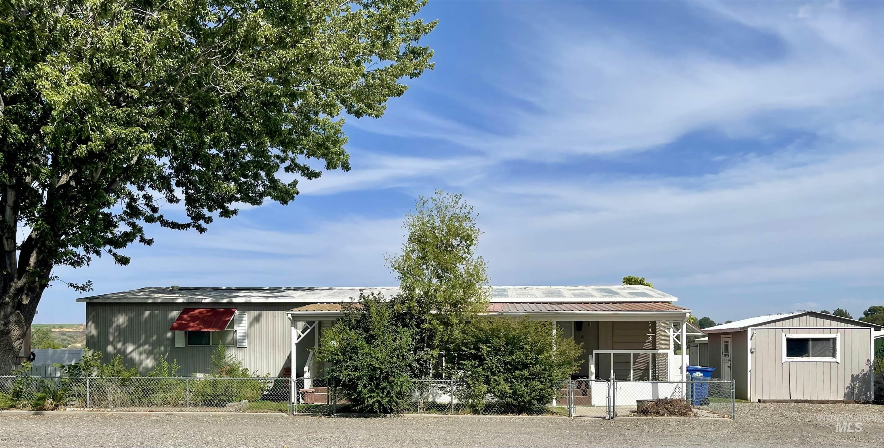 6 Blue Spruce, Hagerman, Idaho 83332, 3 Bedrooms, 2 Bathrooms, Residential For Sale, Price $83,900,MLS 98922037