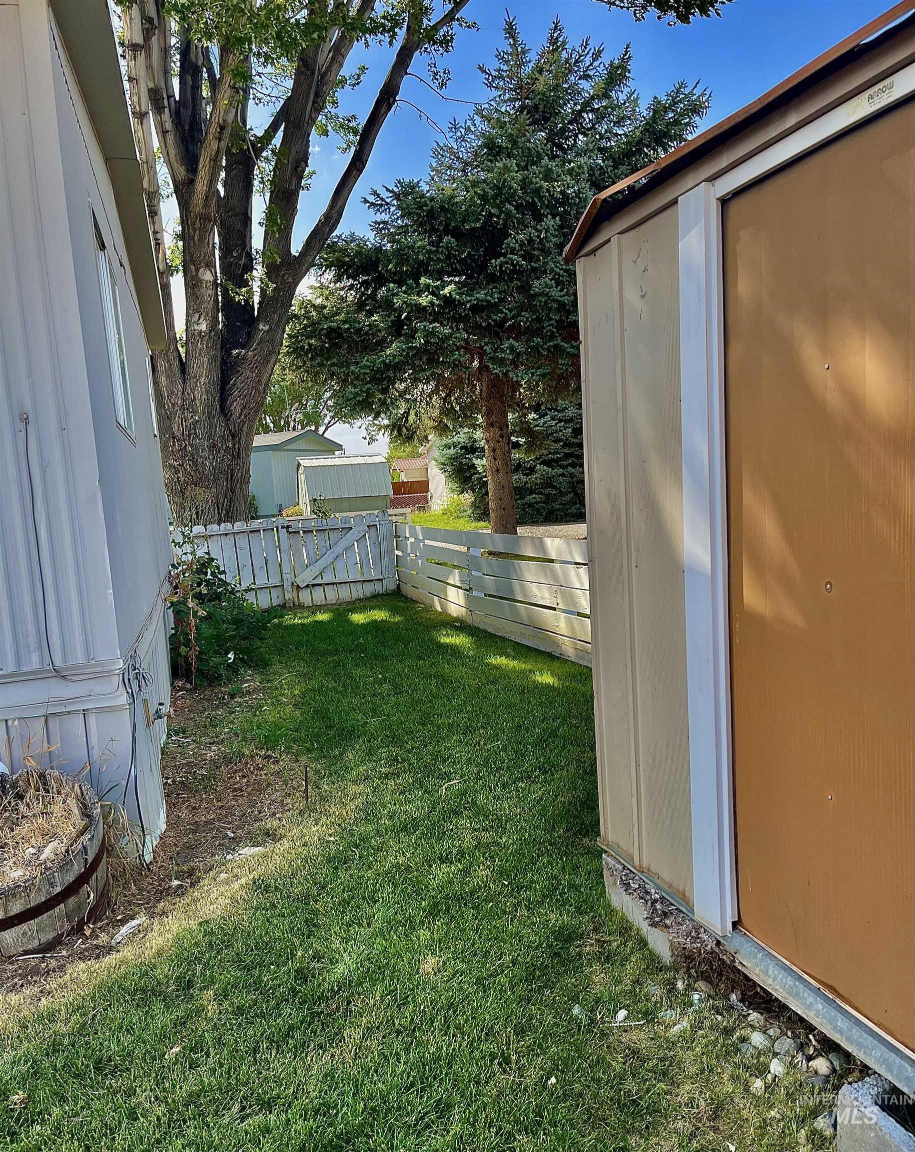 6 Blue Spruce, Hagerman, Idaho 83332, 3 Bedrooms, 2 Bathrooms, Residential For Sale, Price $83,900,MLS 98922037