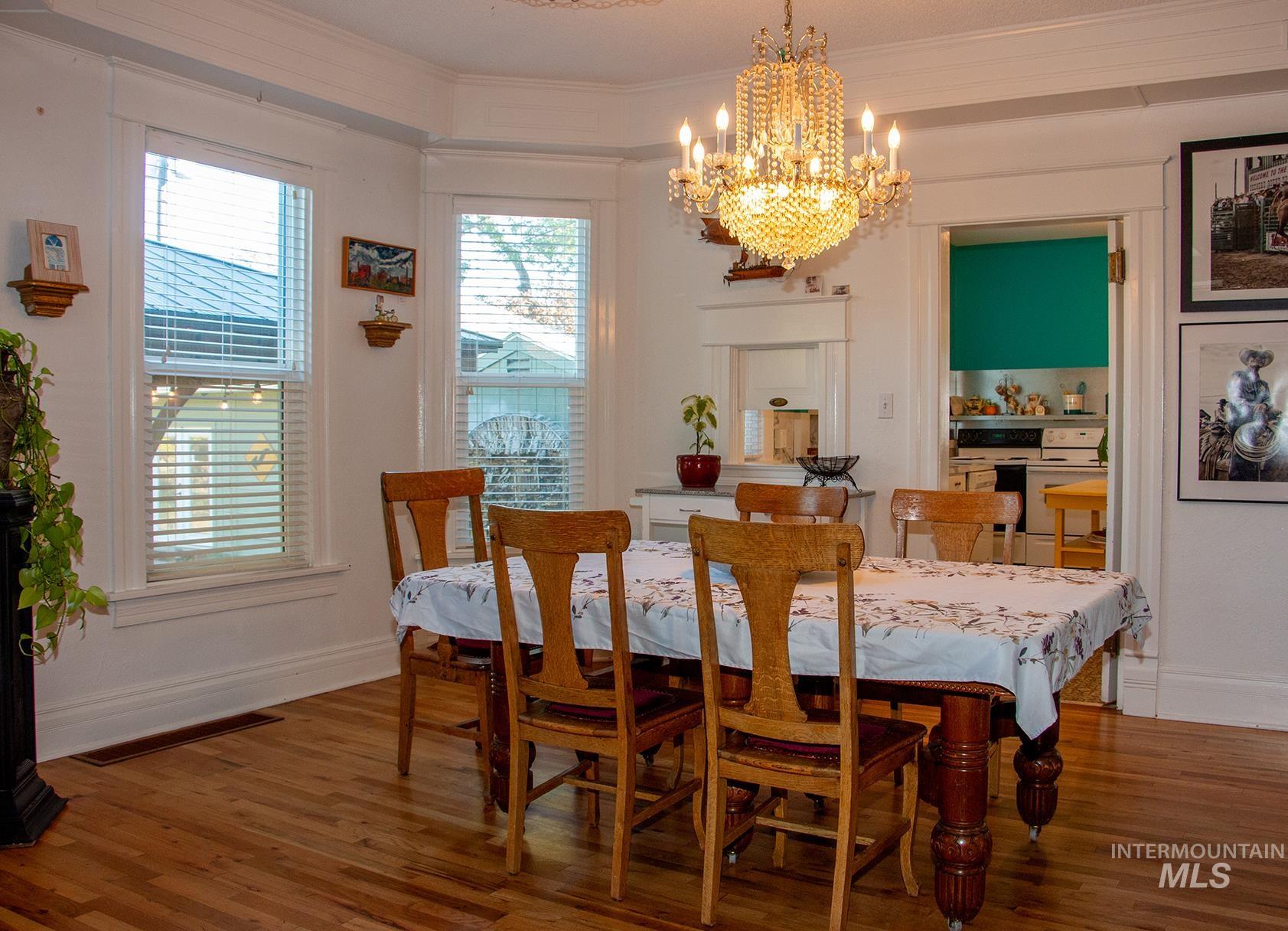 123 17th Ave S, Nampa, Idaho 83651, 3 Bedrooms, 2.5 Bathrooms, Residential For Sale, Price $575,000,MLS 98923061