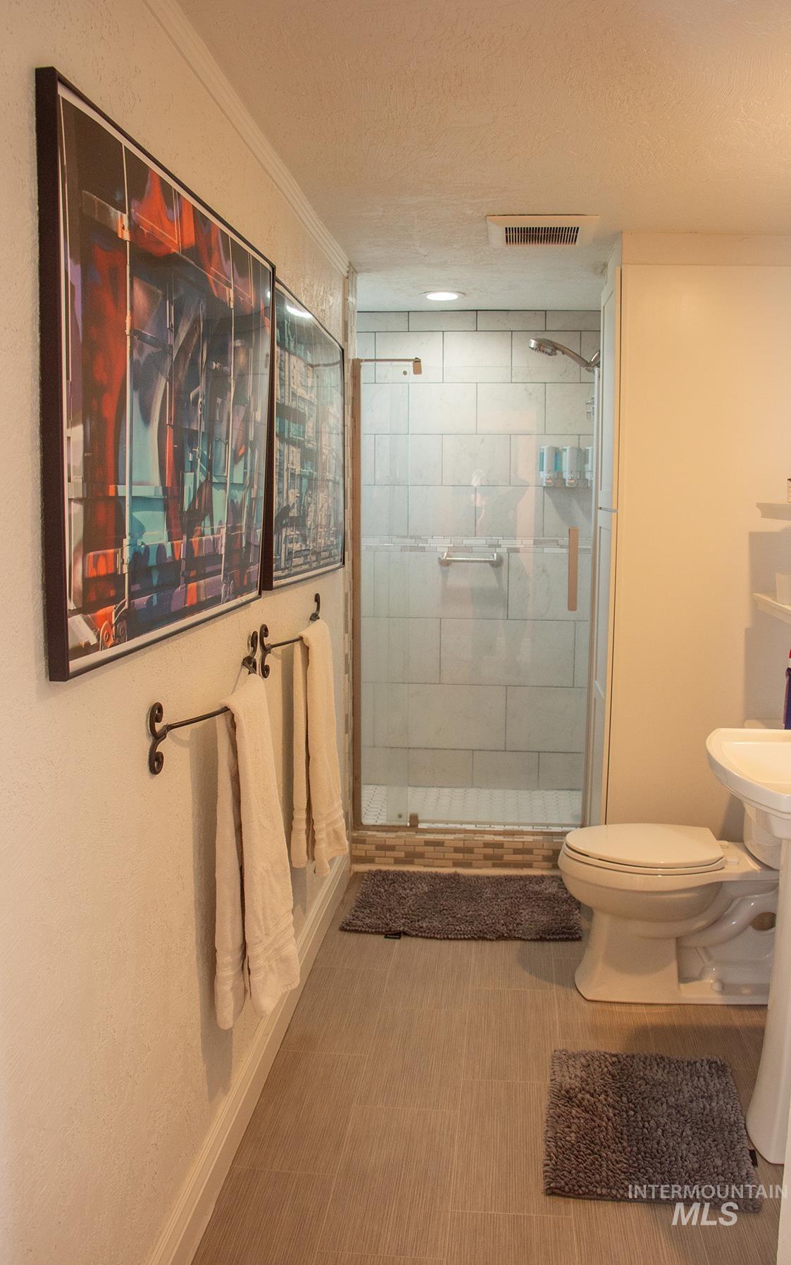 123 17th Ave S, Nampa, Idaho 83651, 3 Bedrooms, 2.5 Bathrooms, Residential For Sale, Price $575,000,MLS 98923061