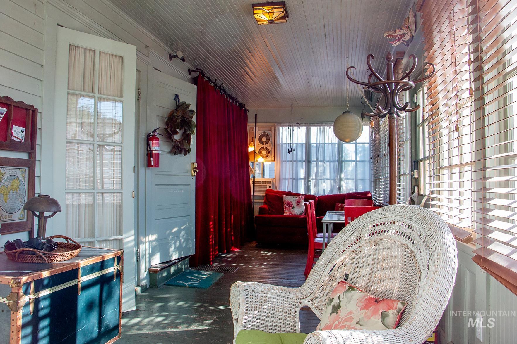 123 17th Ave S, Nampa, Idaho 83651, 3 Bedrooms, 2.5 Bathrooms, Residential For Sale, Price $575,000,MLS 98923061