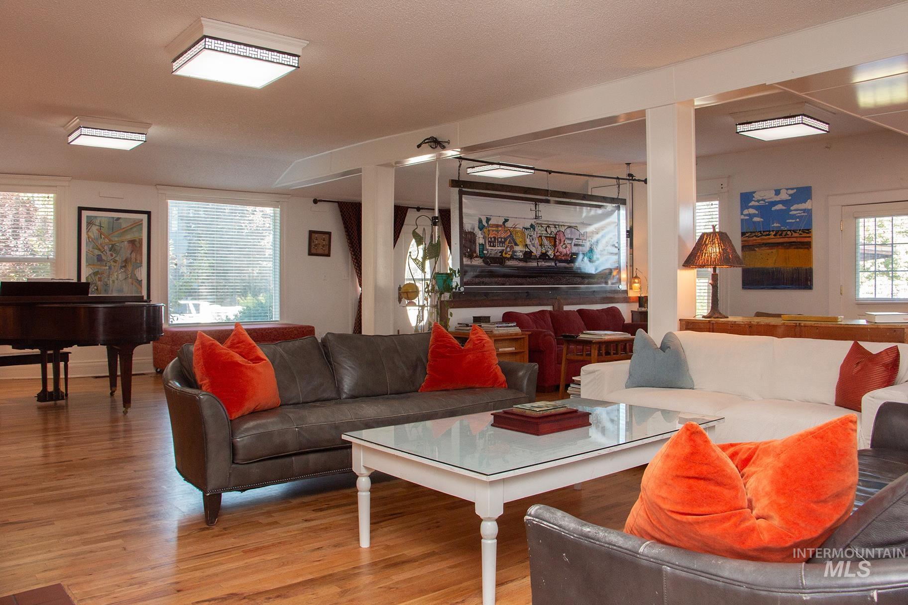 123 17th Ave S, Nampa, Idaho 83651, 3 Bedrooms, 2.5 Bathrooms, Residential For Sale, Price $575,000,MLS 98923061