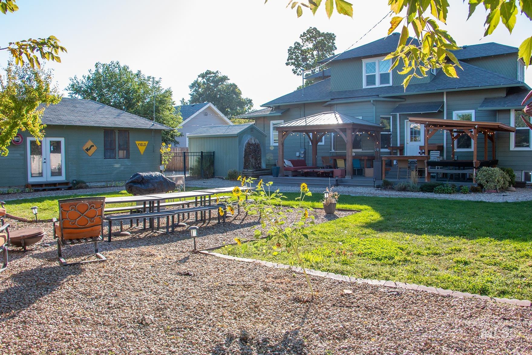 123 17th Ave S, Nampa, Idaho 83651, 3 Bedrooms, 2.5 Bathrooms, Residential For Sale, Price $575,000,MLS 98923061