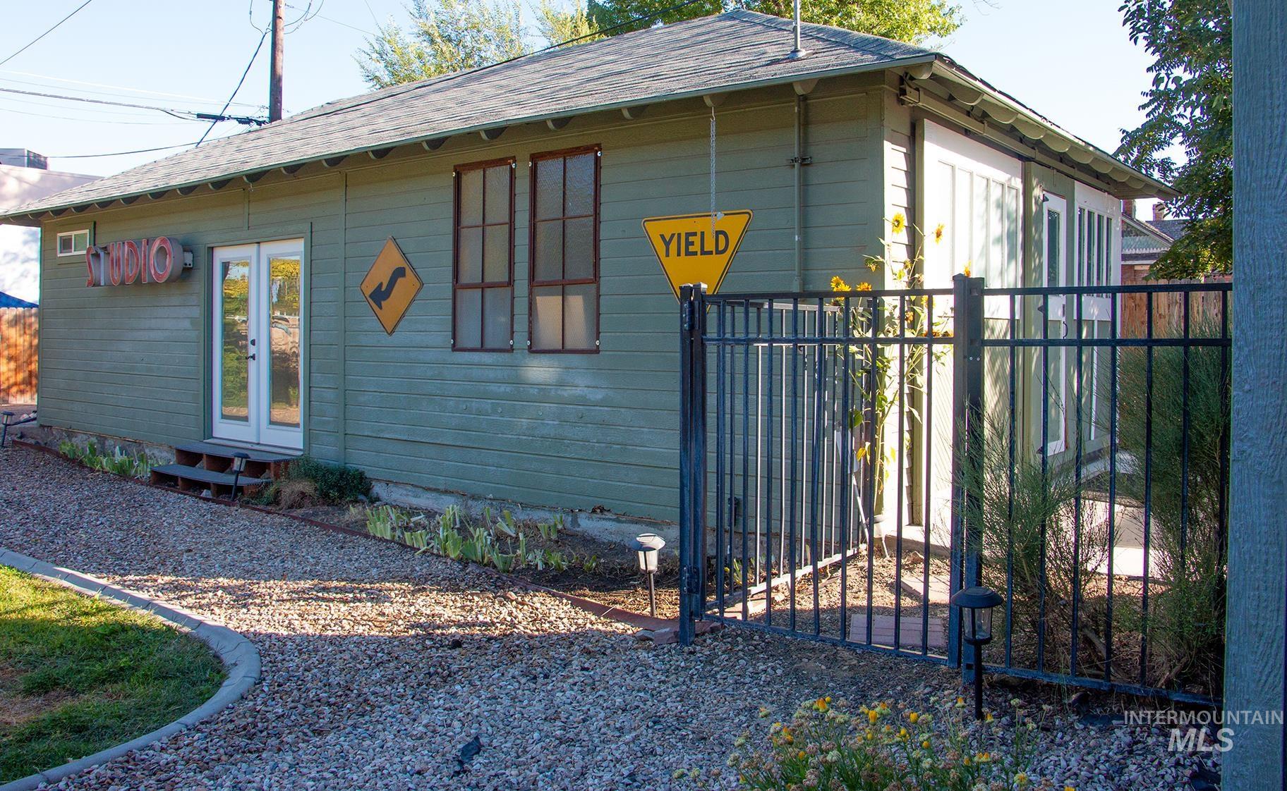 123 17th Ave S, Nampa, Idaho 83651, 3 Bedrooms, 2.5 Bathrooms, Residential For Sale, Price $575,000,MLS 98923061