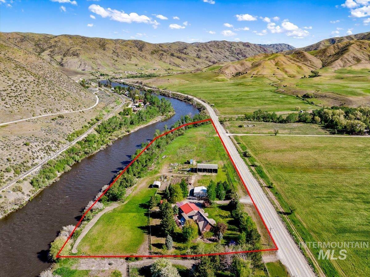 6856 Highway 55, Horseshoe Bend, Idaho 83629, 3 Bedrooms, 3 Bathrooms, Residential For Sale, Price $1,498,000,MLS 98923100