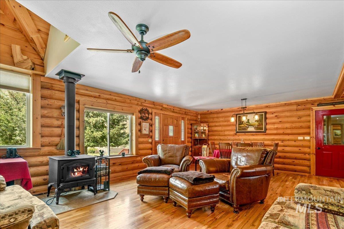 6856 Highway 55, Horseshoe Bend, Idaho 83629, 3 Bedrooms, 3 Bathrooms, Residential For Sale, Price $1,498,000,MLS 98923100